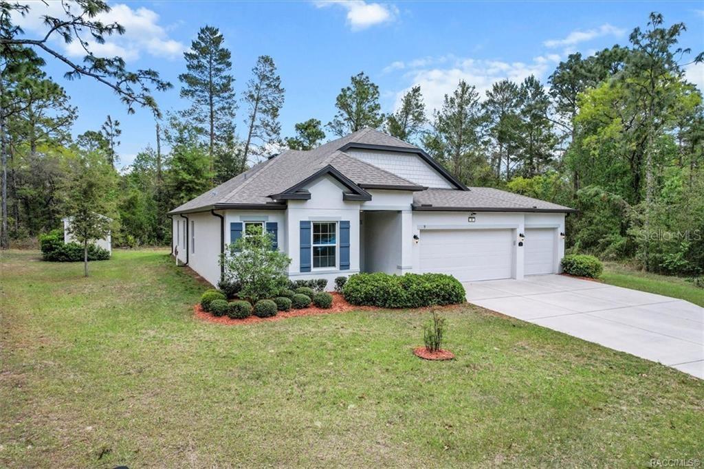 9 HAZELWOOD CT N