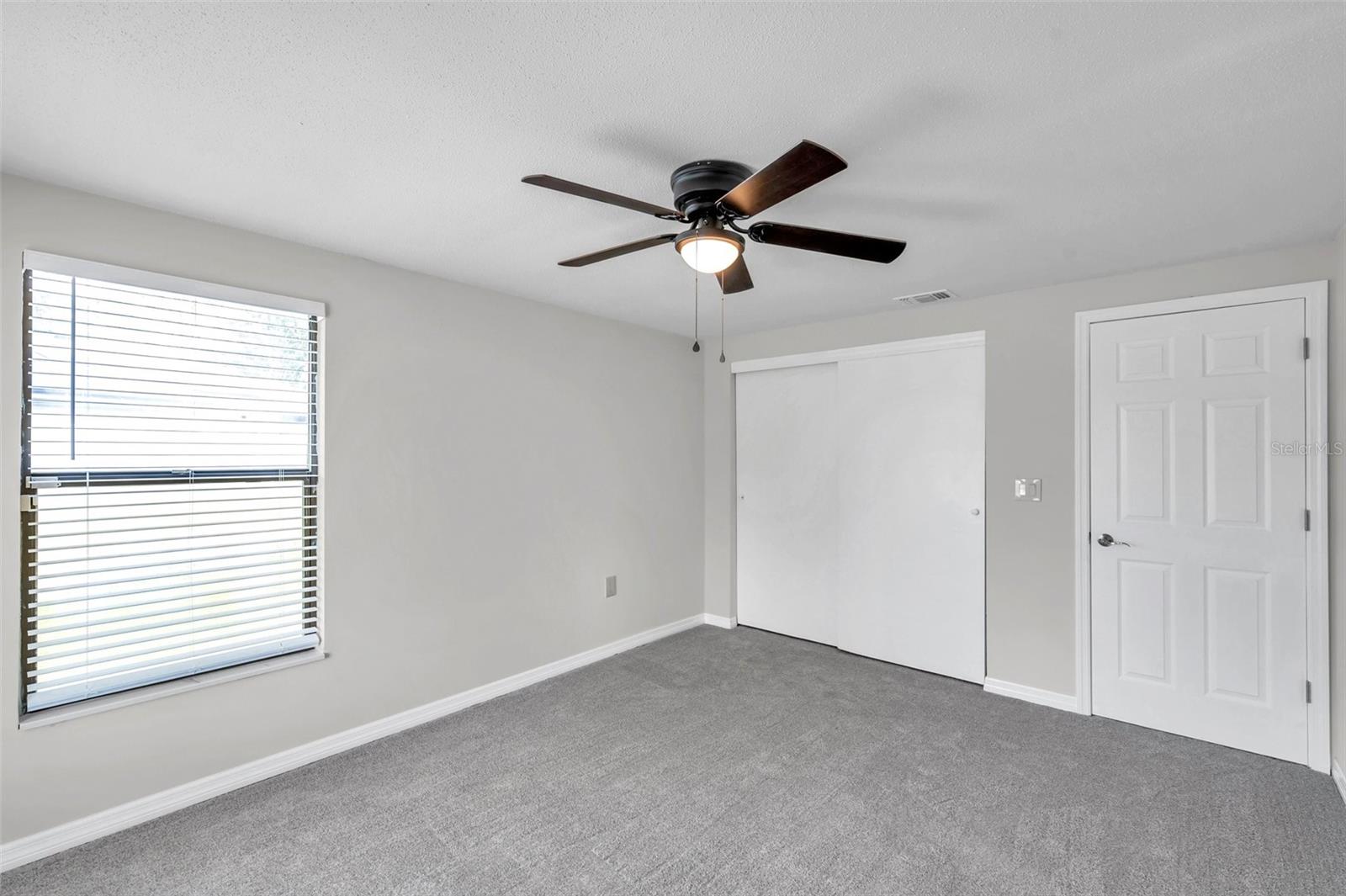 186 DAN RIVER DR