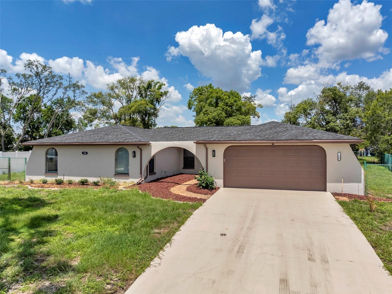 186 DAN RIVER DR