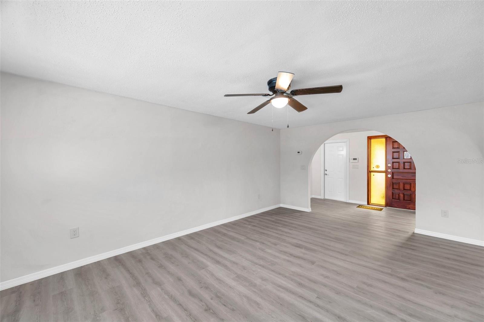 186 DAN RIVER DR