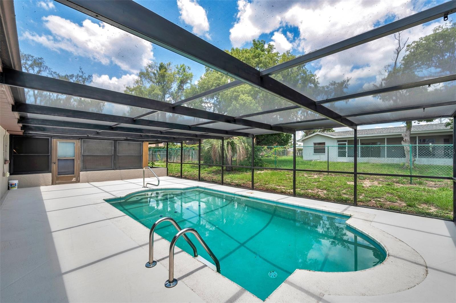 186 DAN RIVER DR
