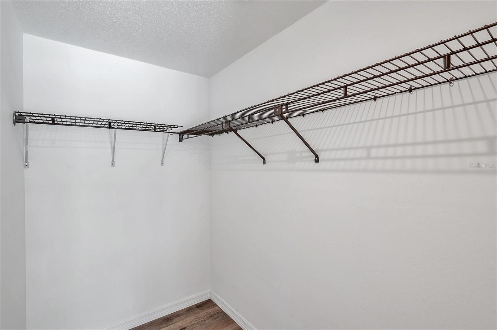 186 DAN RIVER DR