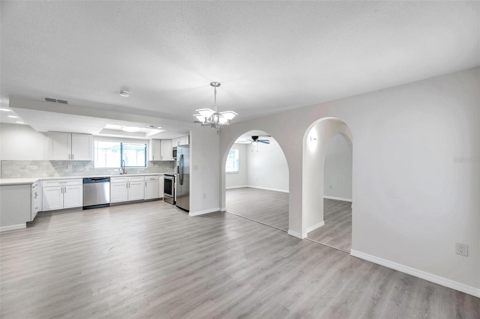 186 DAN RIVER DR