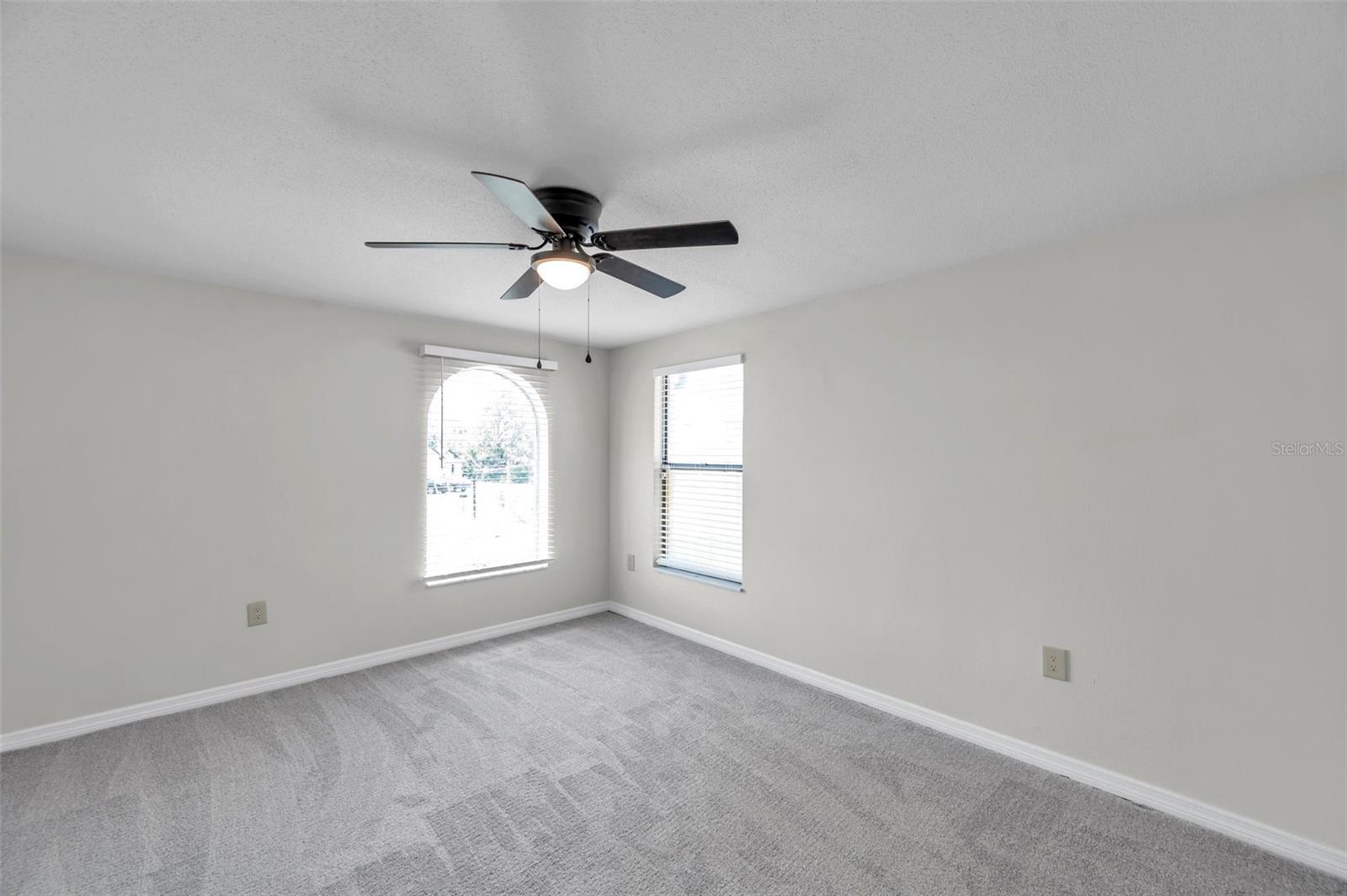 186 DAN RIVER DR