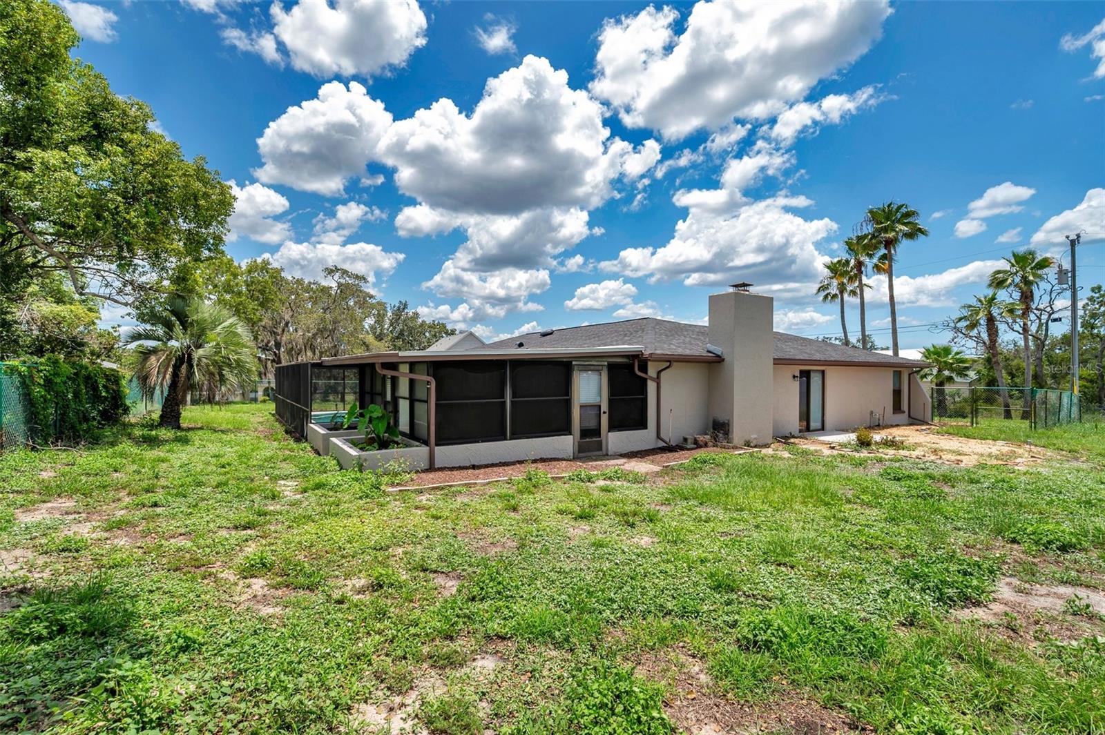 186 DAN RIVER DR