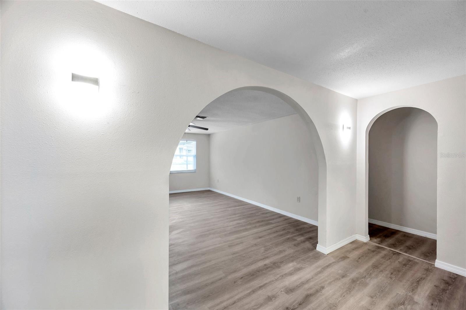 186 DAN RIVER DR