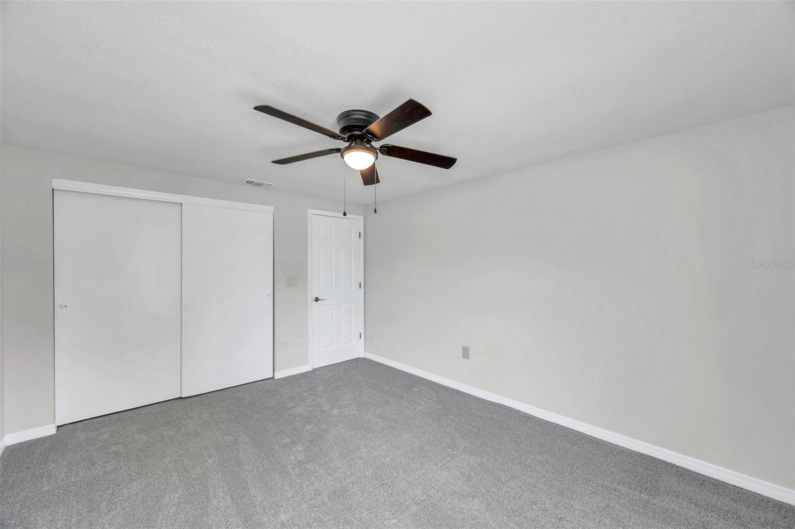 186 DAN RIVER DR