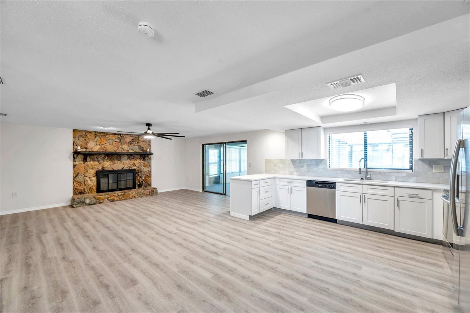 186 DAN RIVER DR