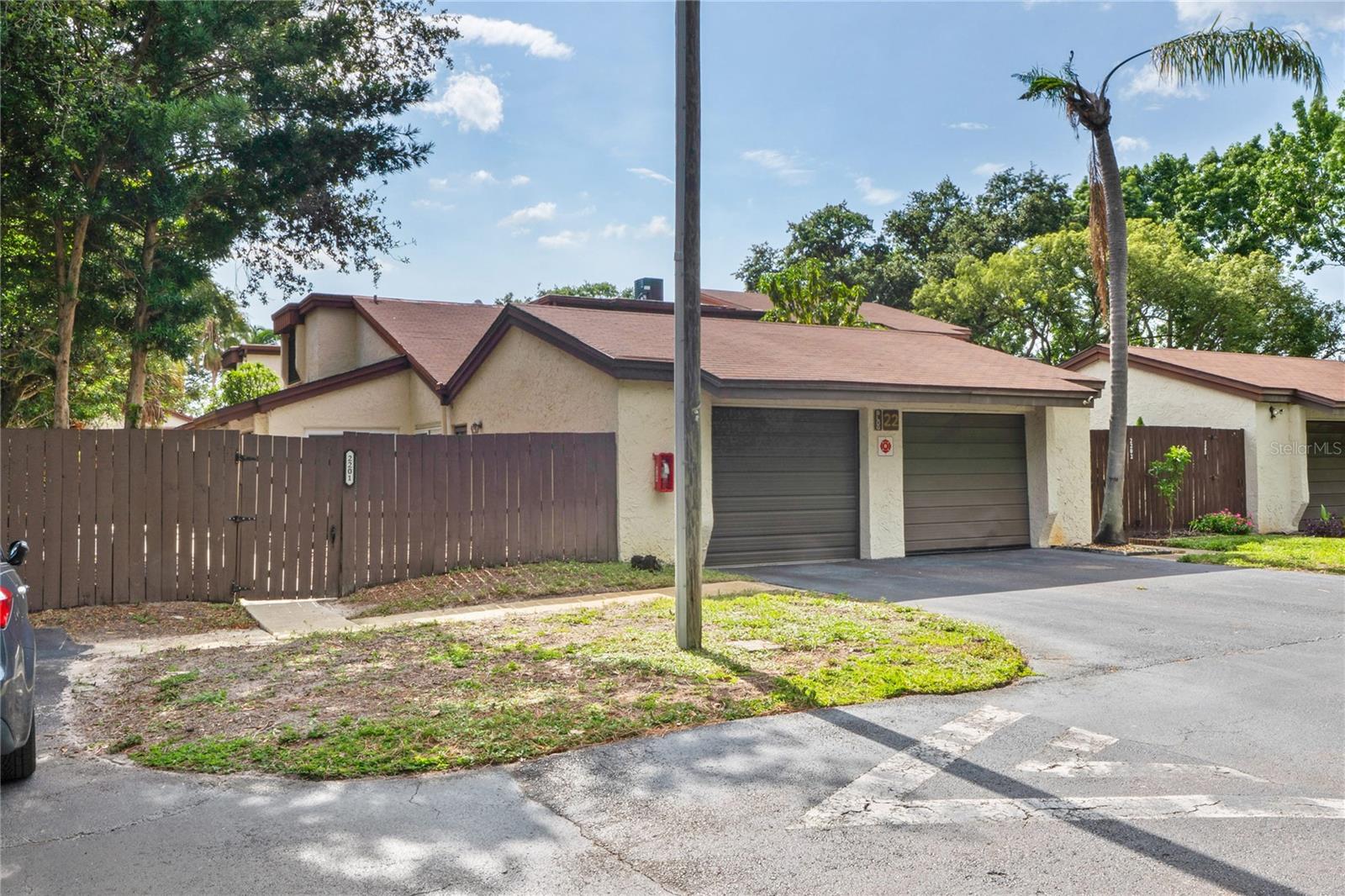 2095 SUNSET POINT RD #2201