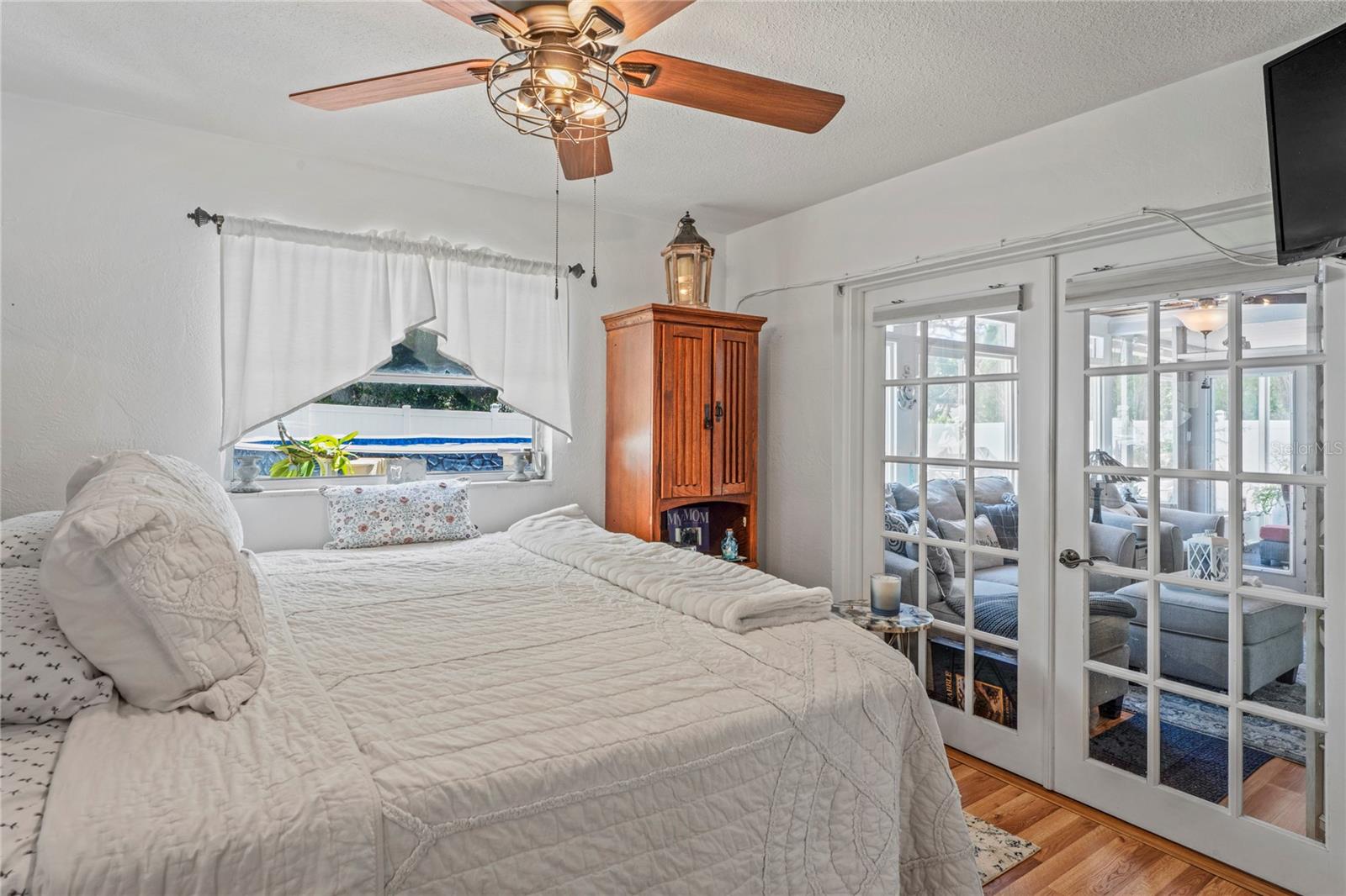 2322 NOLAN DR