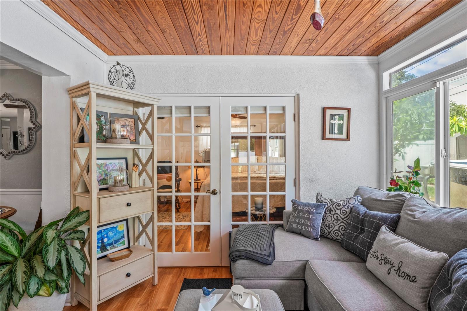 2322 NOLAN DR