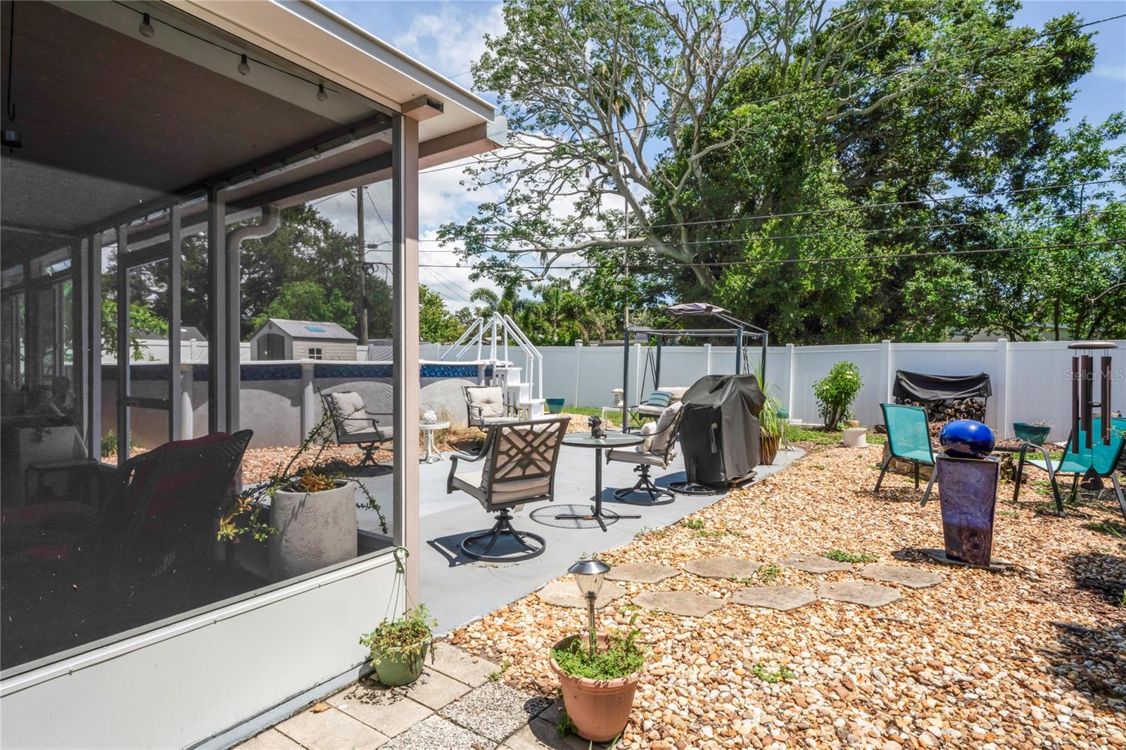 2322 NOLAN DR