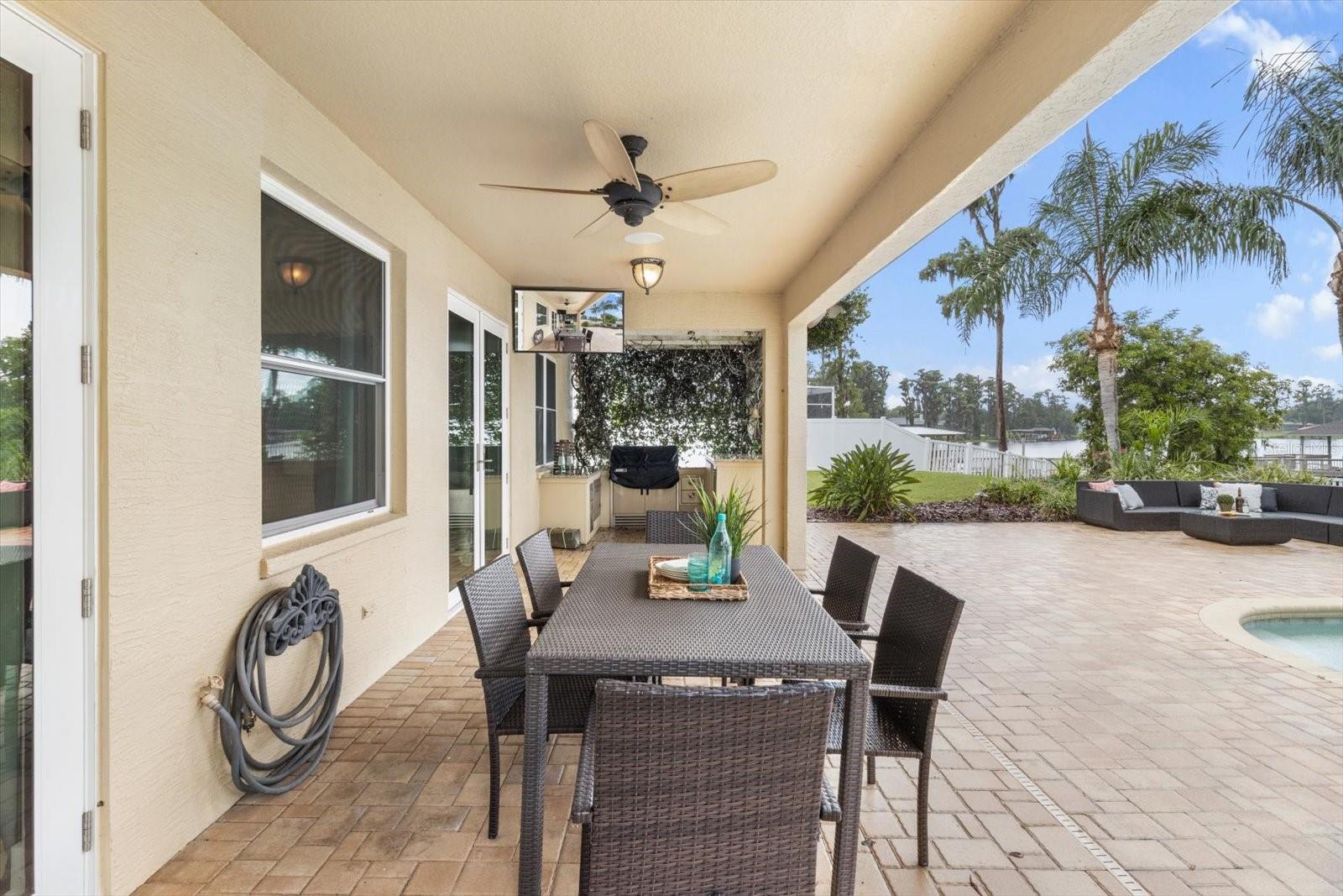 1300 WYNDHAM LAKES DR