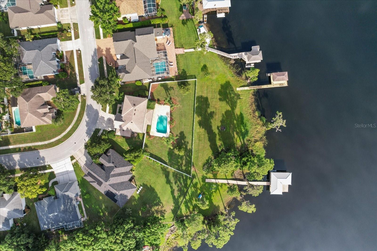 1300 WYNDHAM LAKES DR