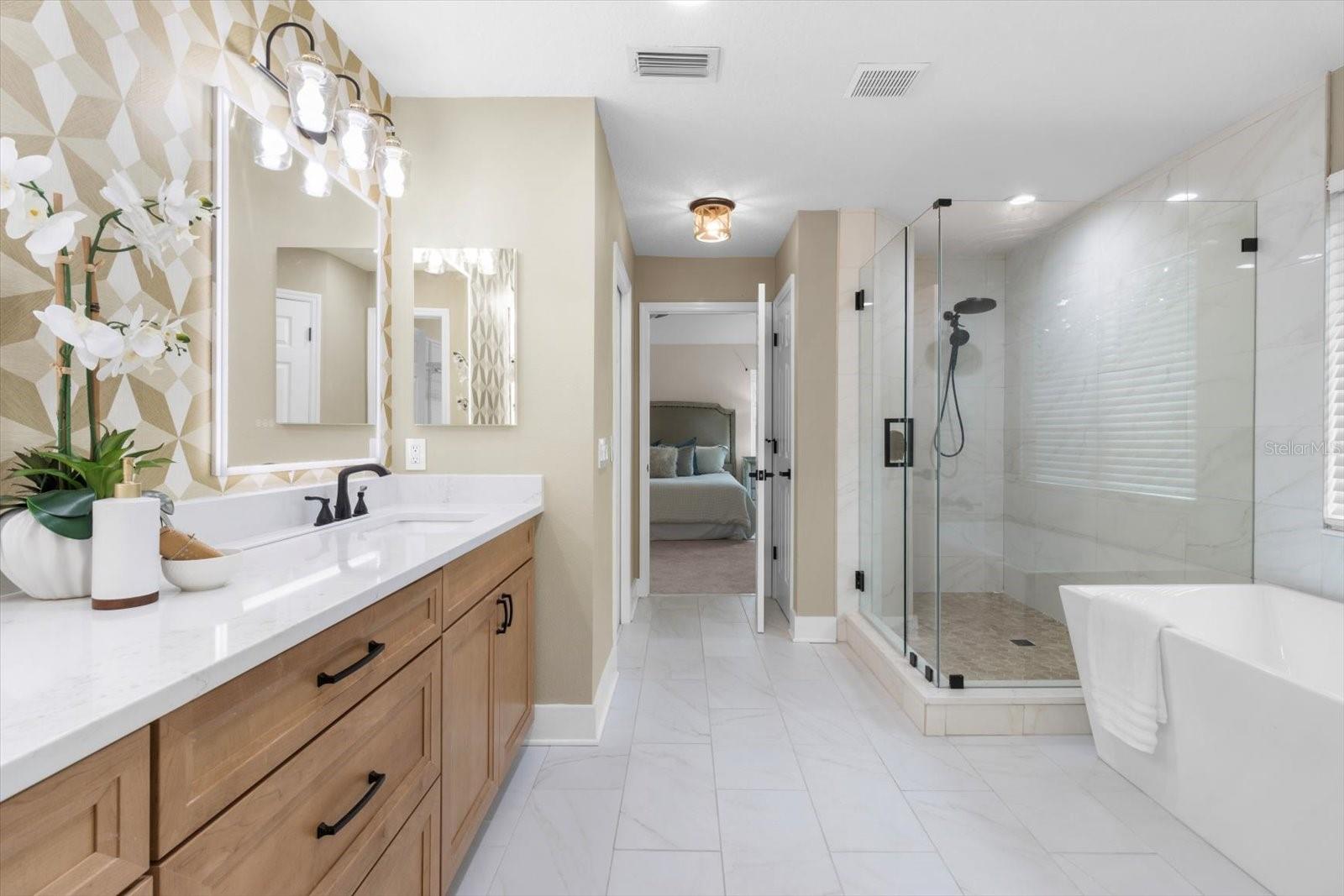 1300 WYNDHAM LAKES DR