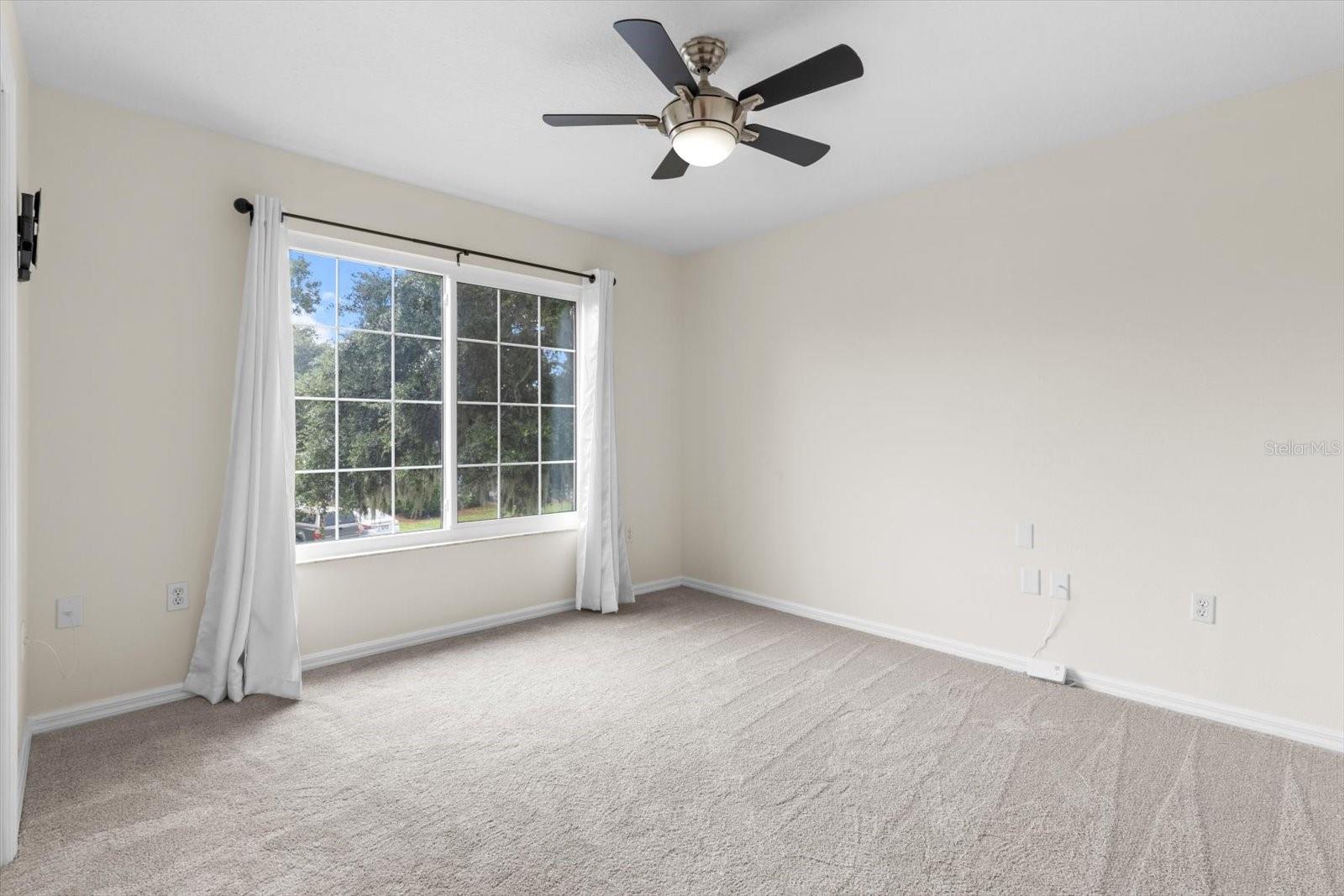 1300 WYNDHAM LAKES DR