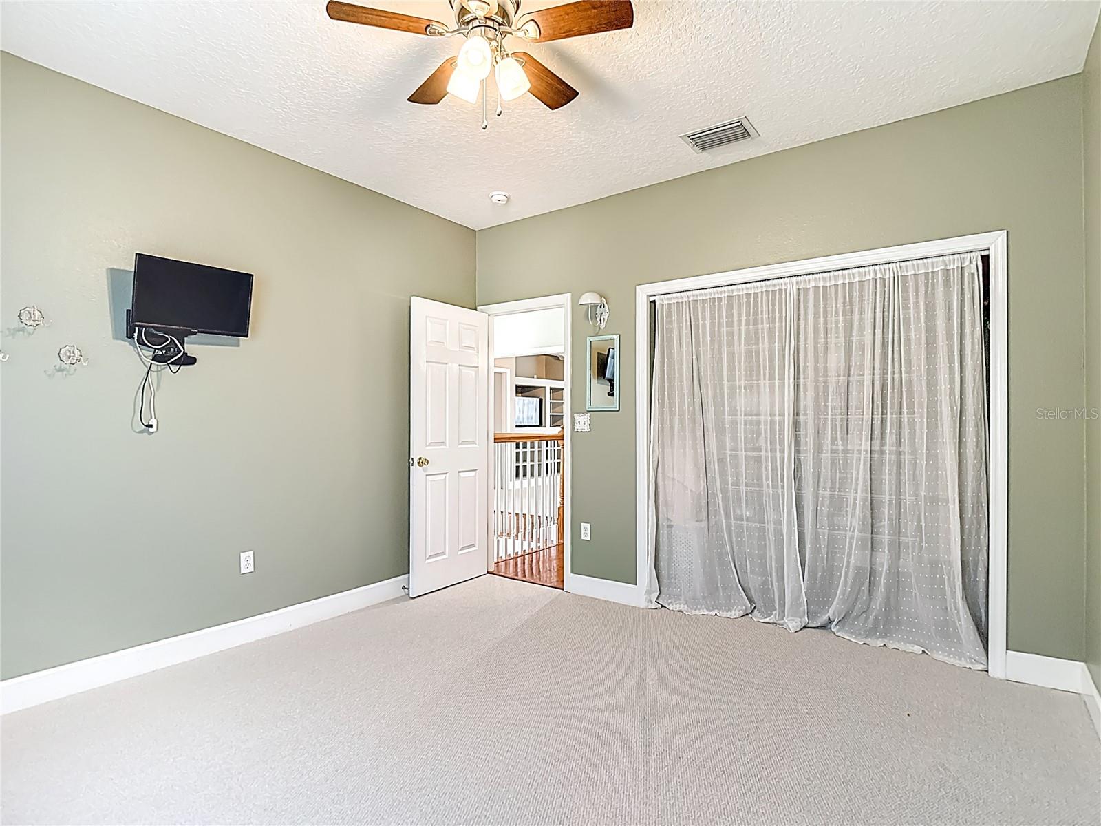 19107 2ND CT NW