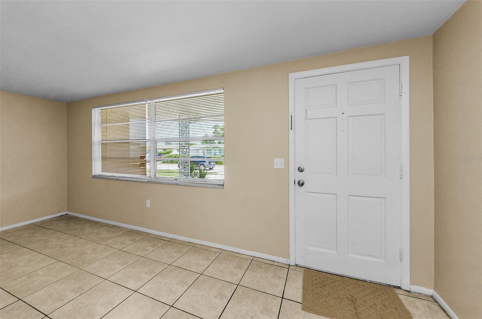 5240 BOB WHITE DR