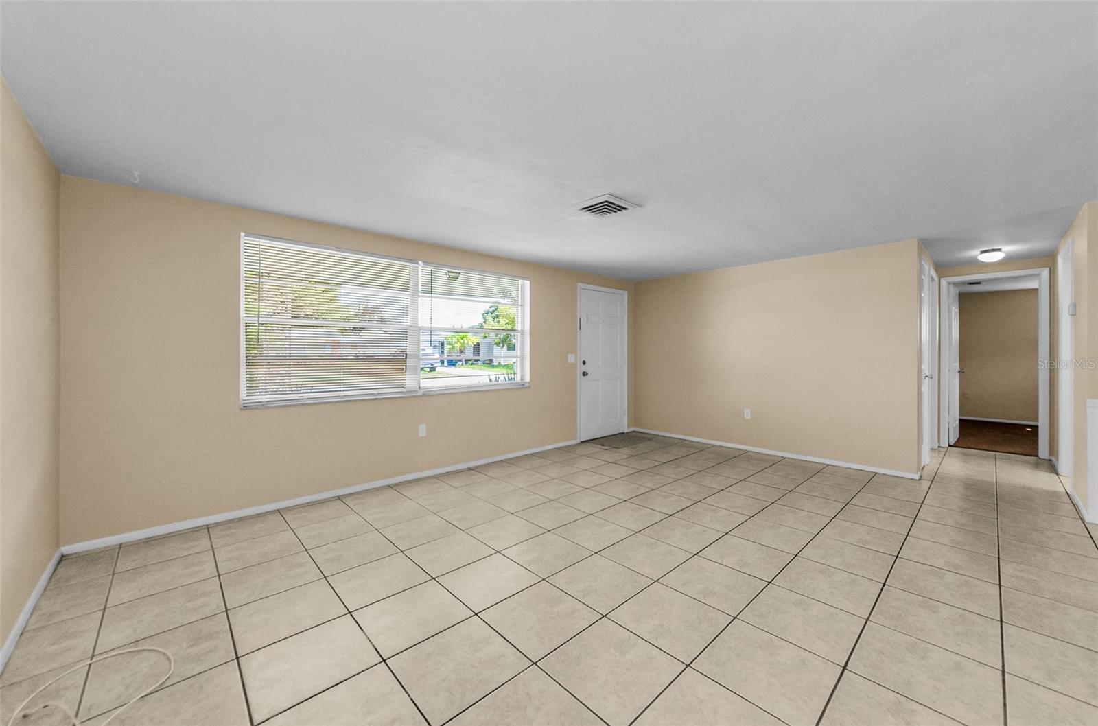 5240 BOB WHITE DR