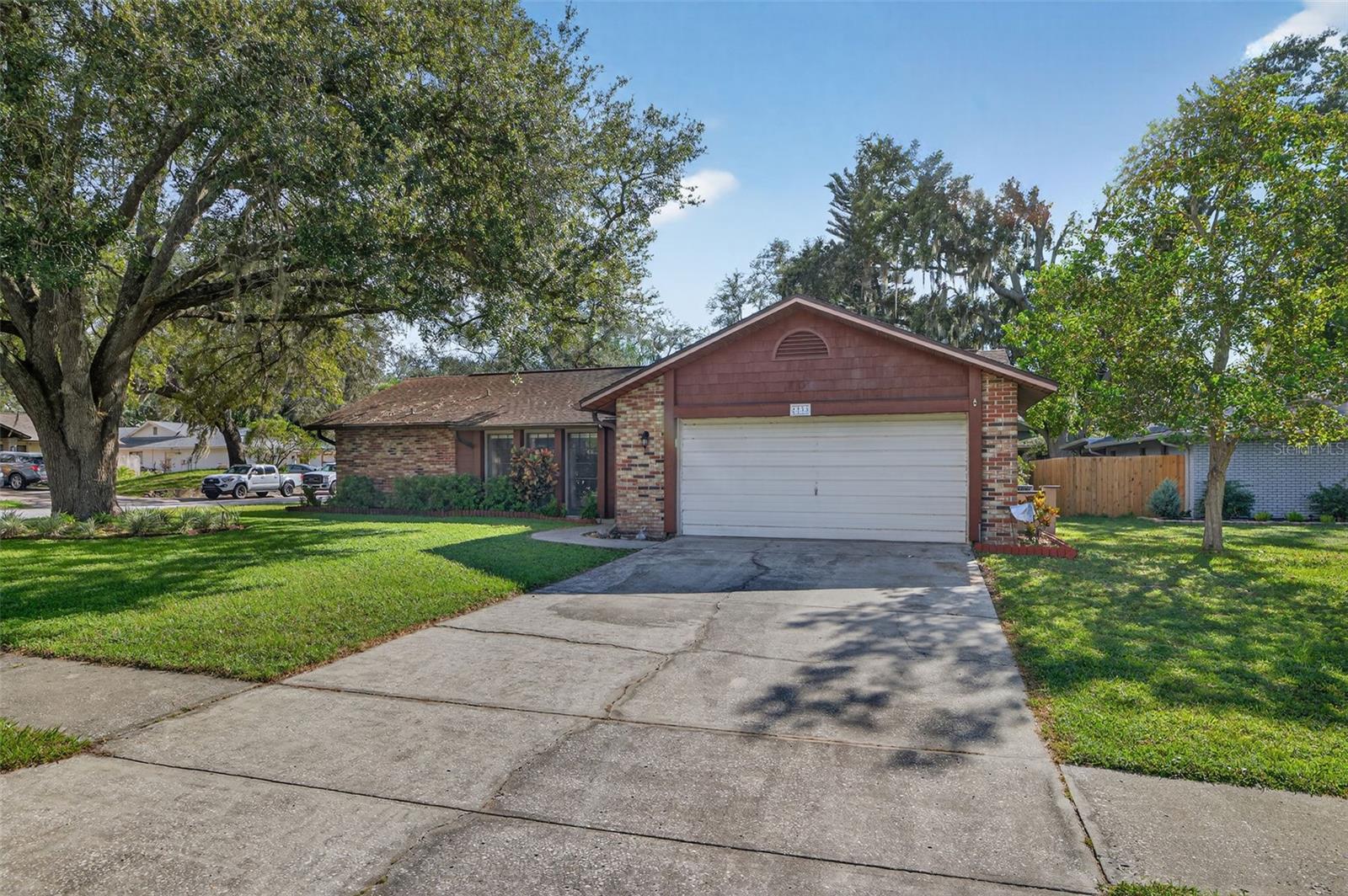 2753 OAK BEND CT