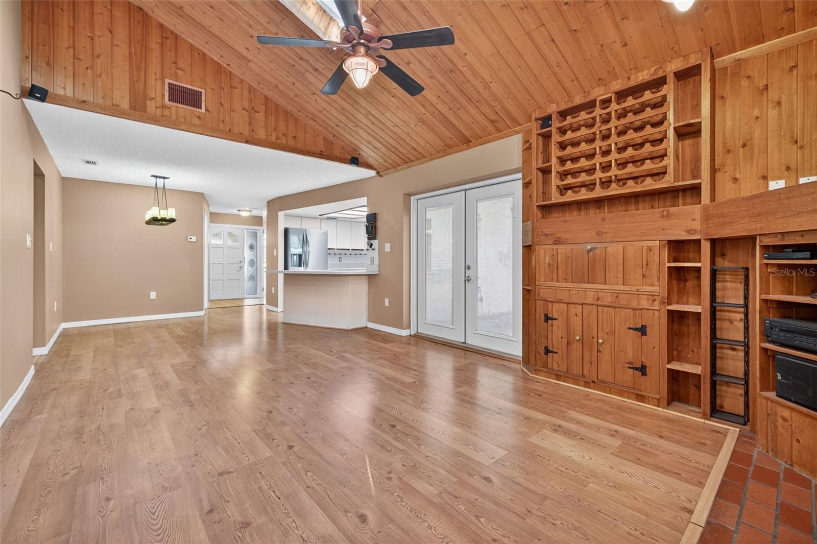 2753 OAK BEND CT