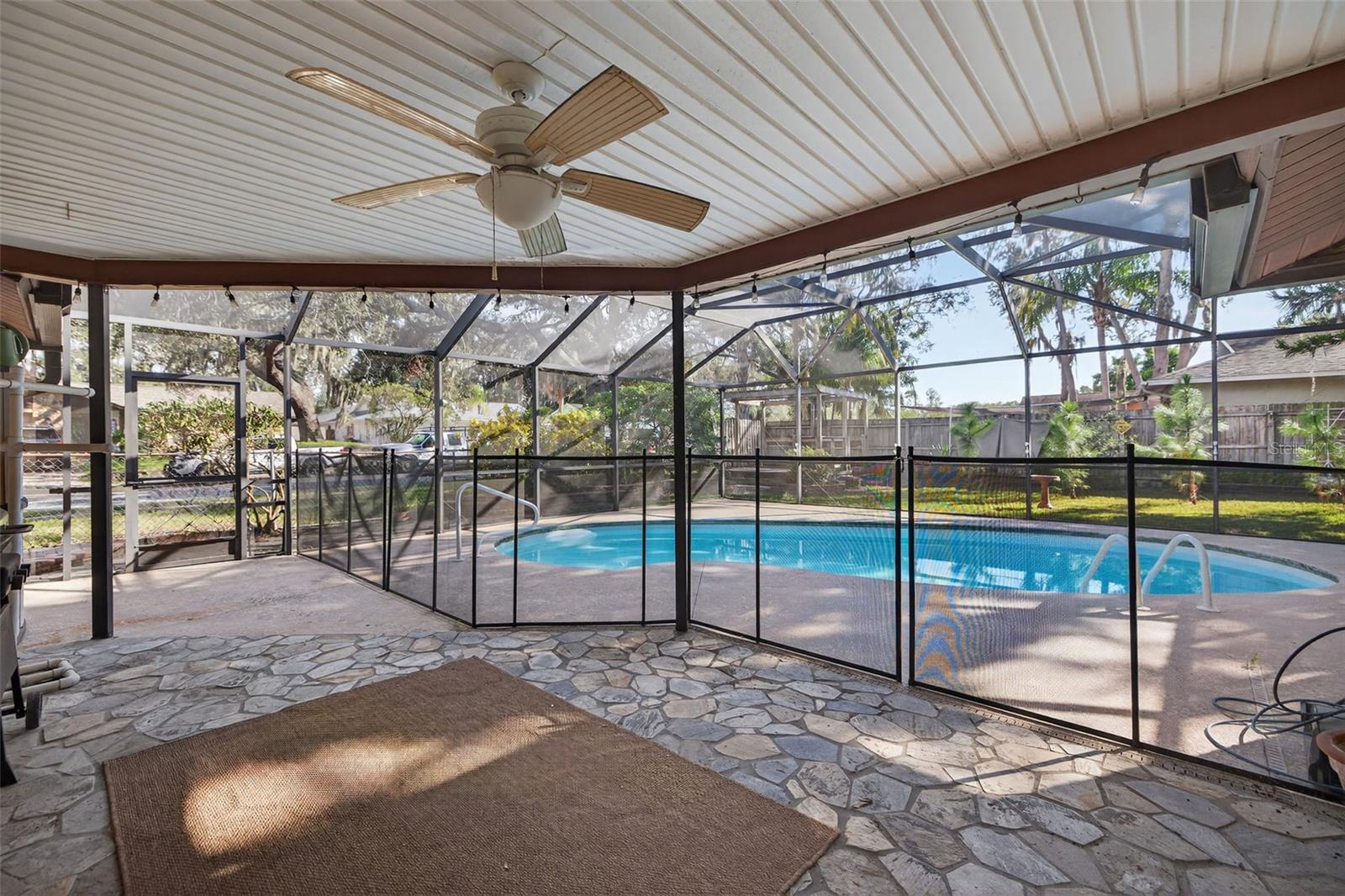 2753 OAK BEND CT