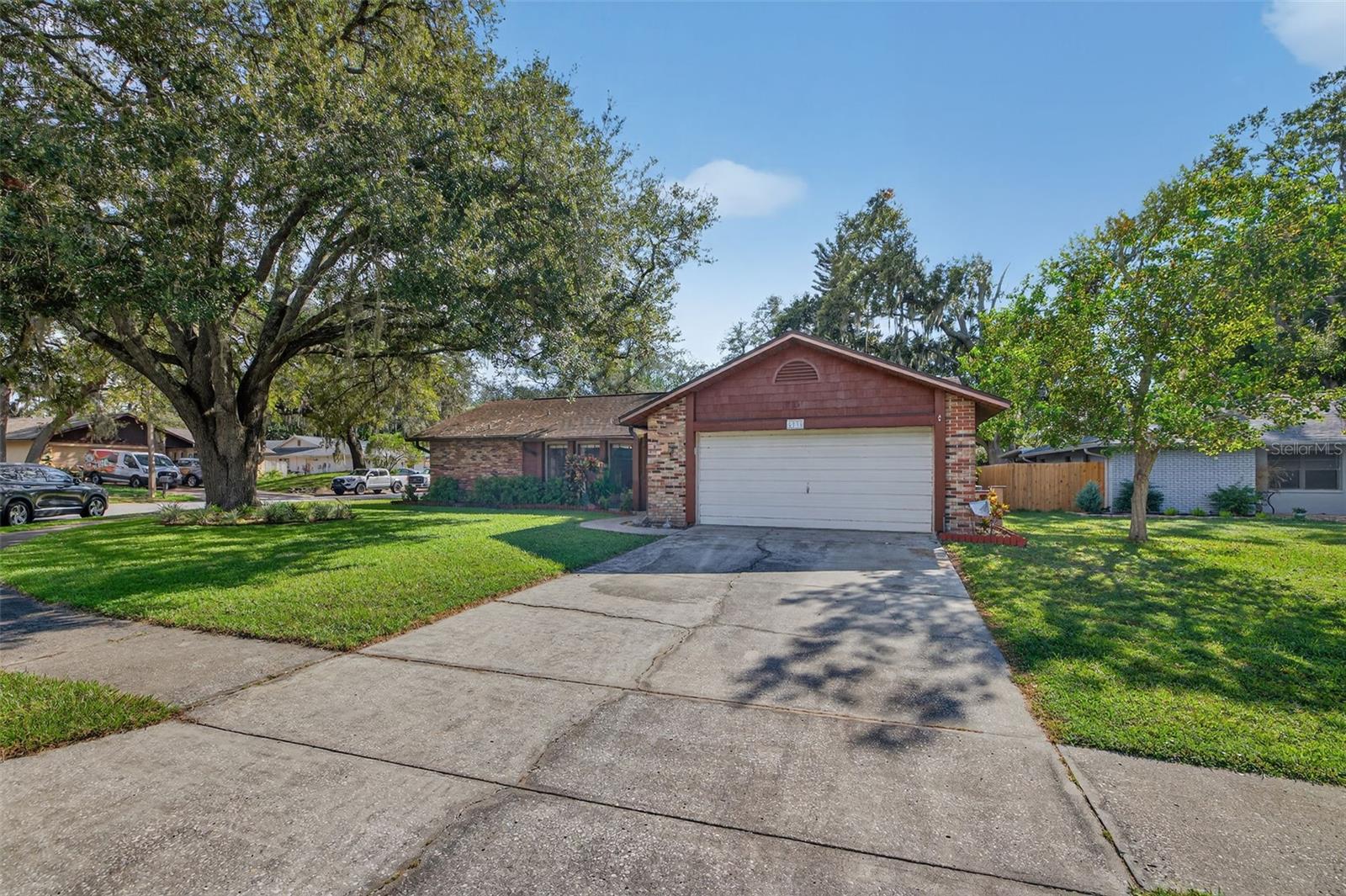2753 OAK BEND CT