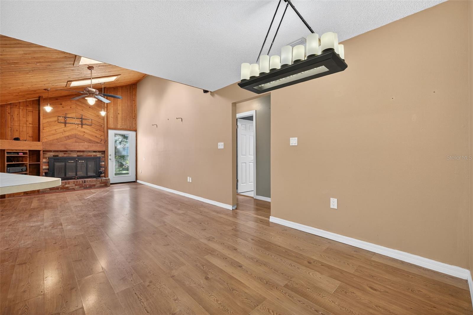 2753 OAK BEND CT