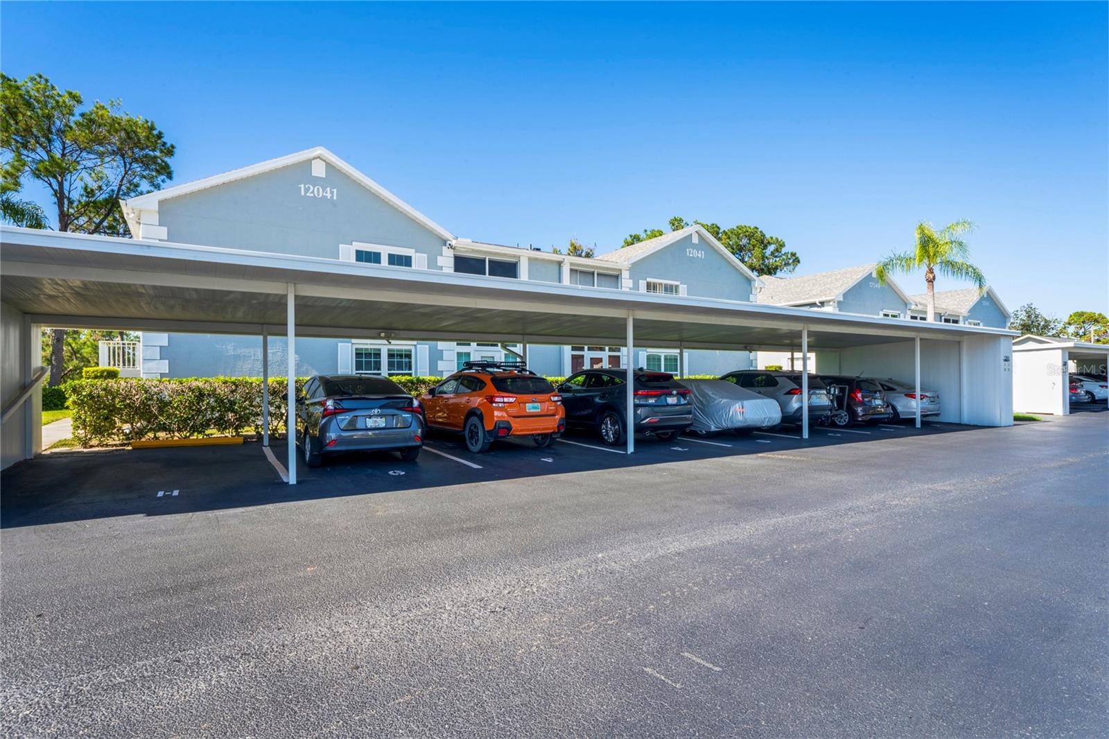 12041 HOOSIER CT #202