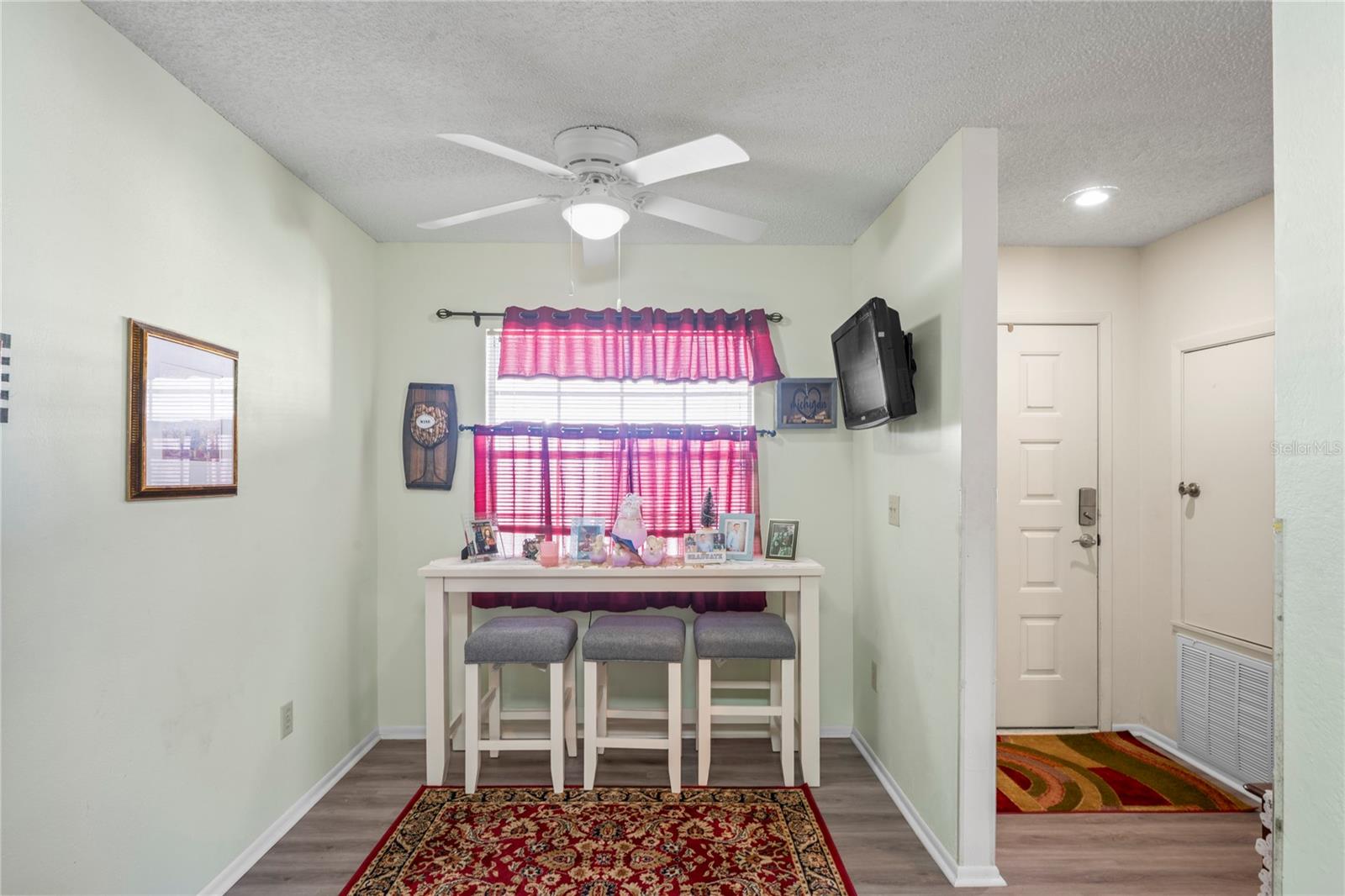 12041 HOOSIER CT #202