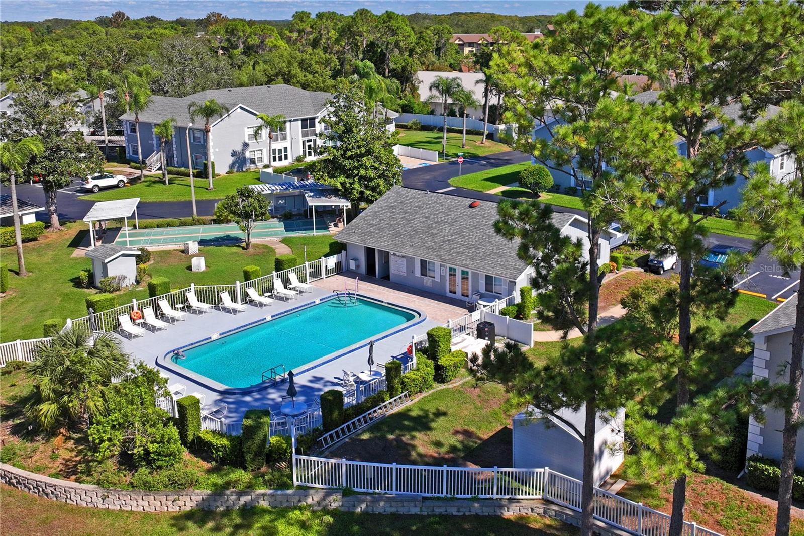 12041 HOOSIER CT #202