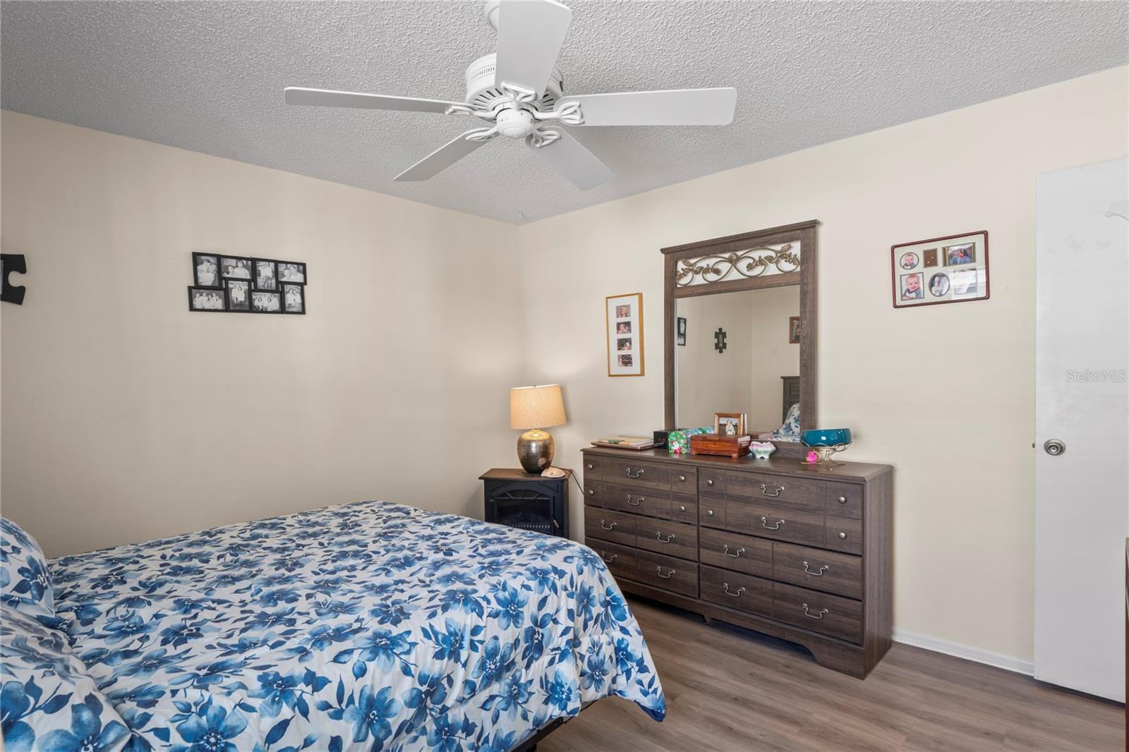 12041 HOOSIER CT #202