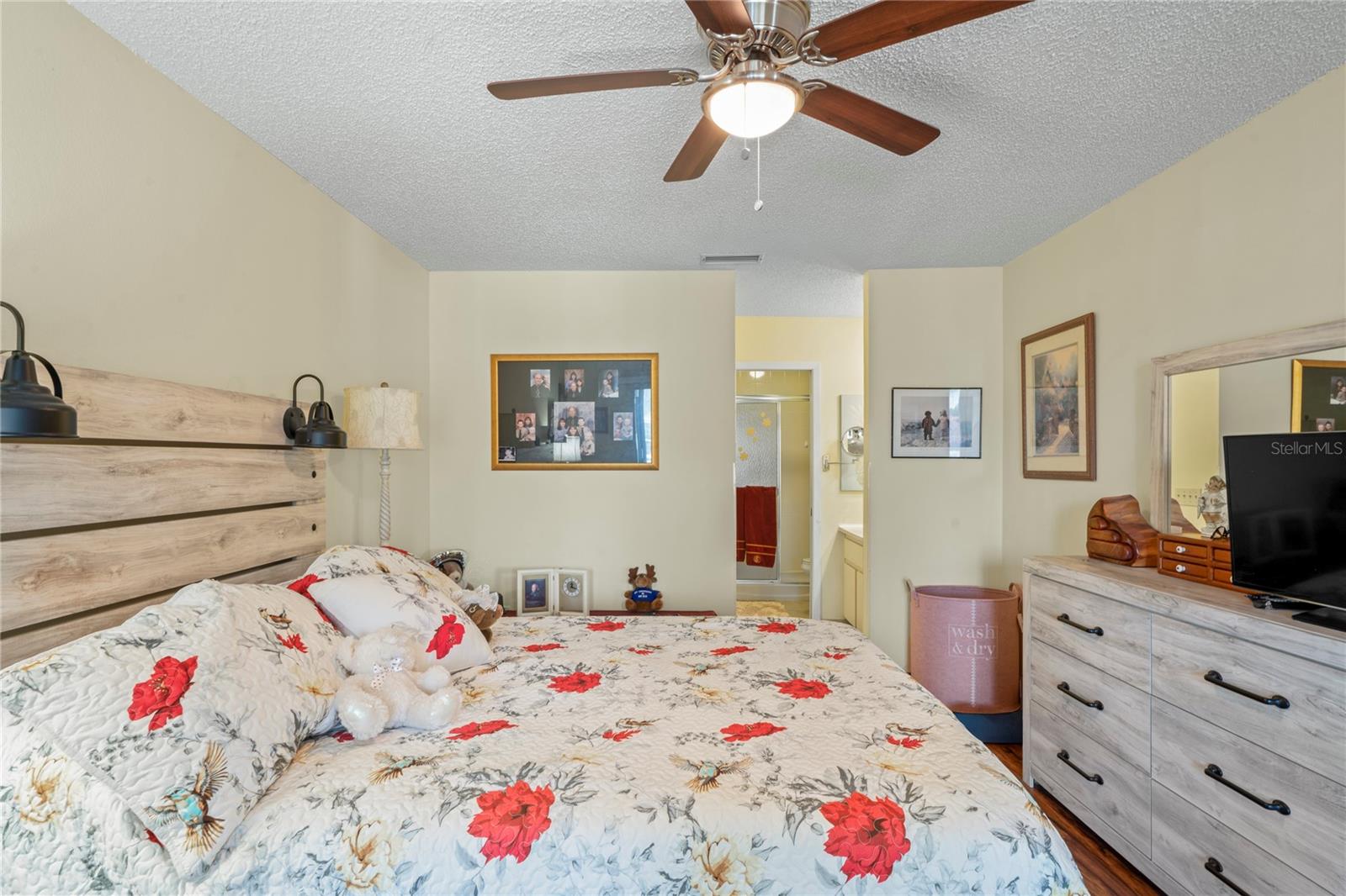 12041 HOOSIER CT #202