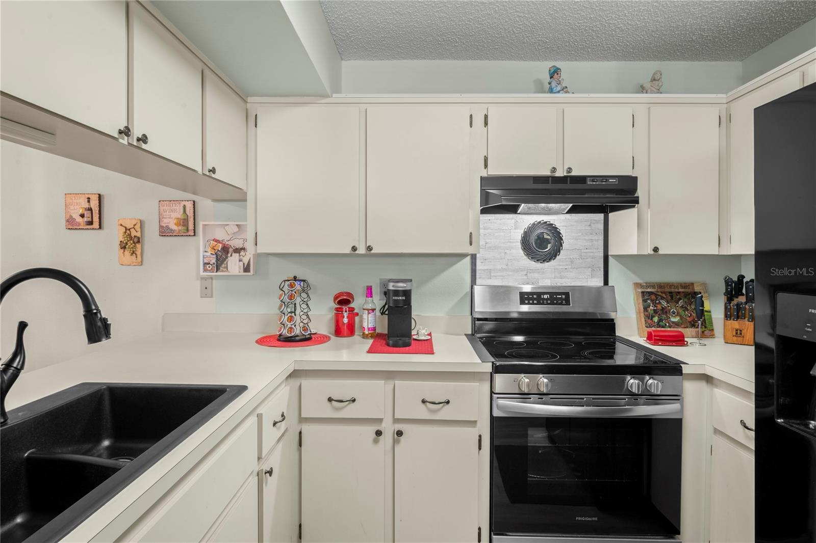 12041 HOOSIER CT #202