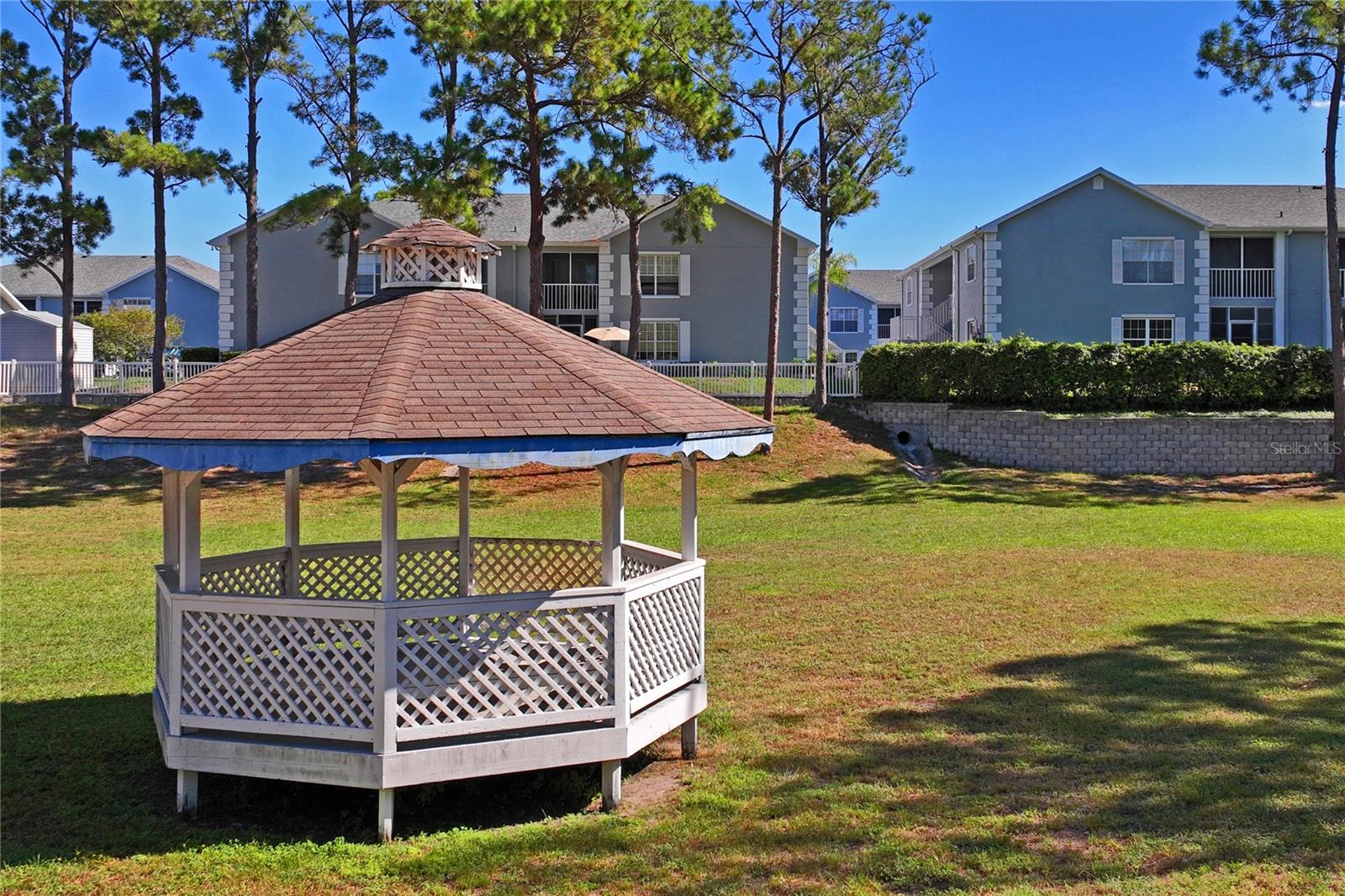 12041 HOOSIER CT #202