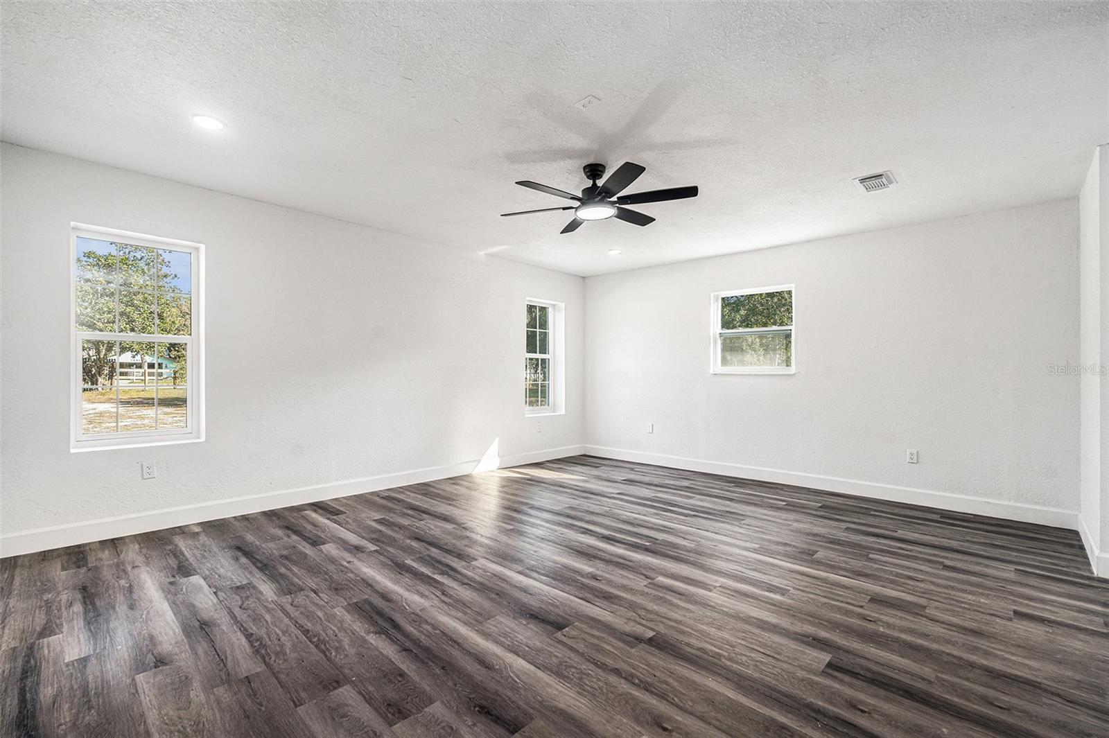 18911 FURMAN DR