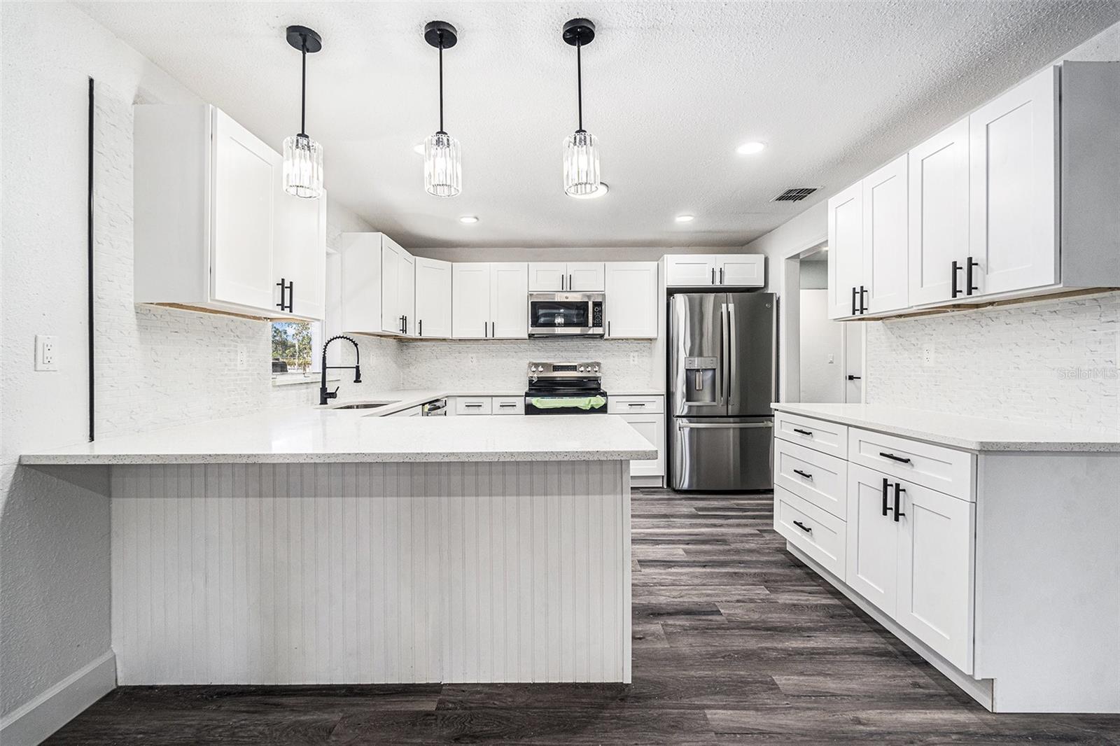 18911 FURMAN DR