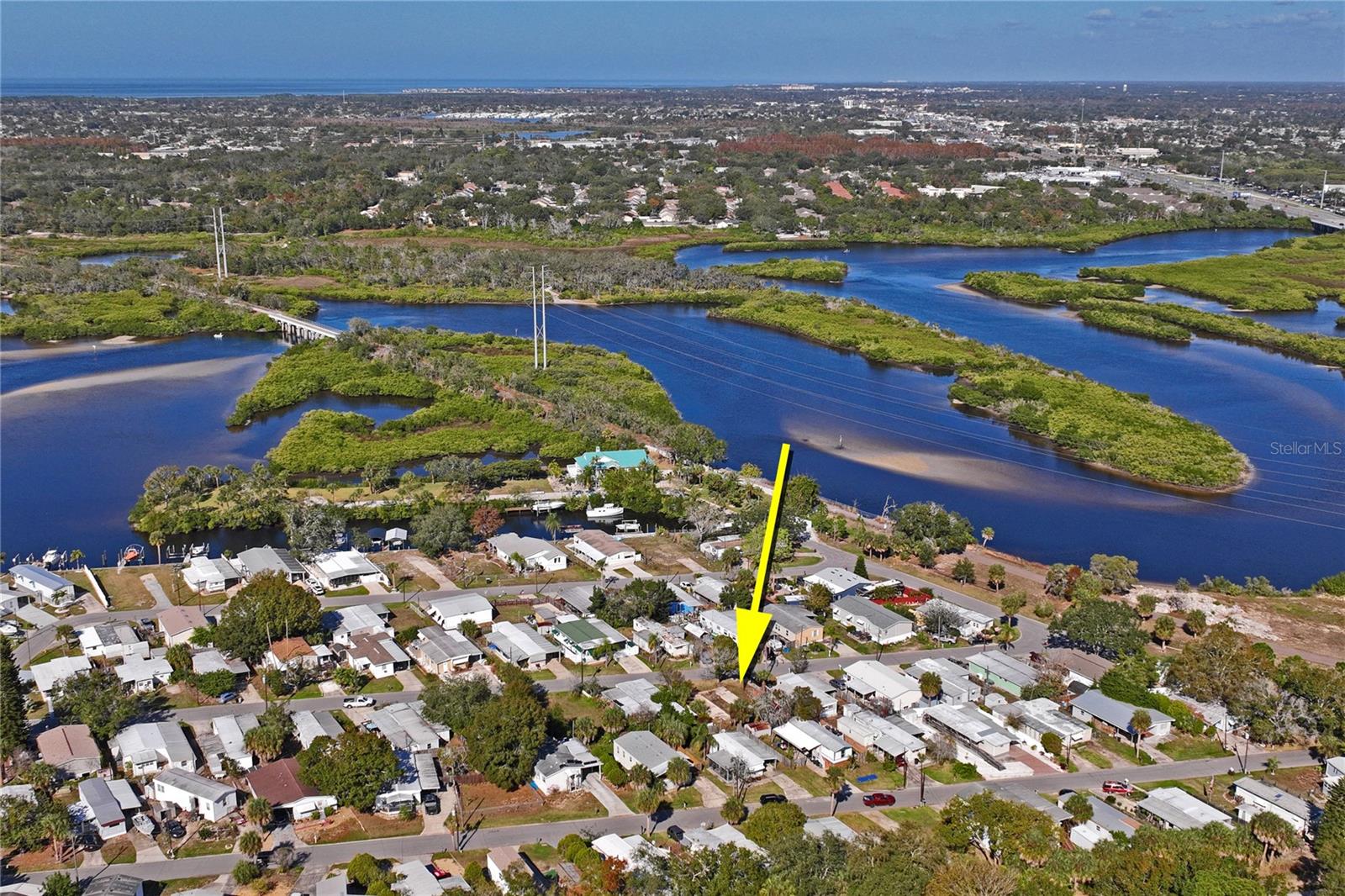 736 DRIFTWOOD LN