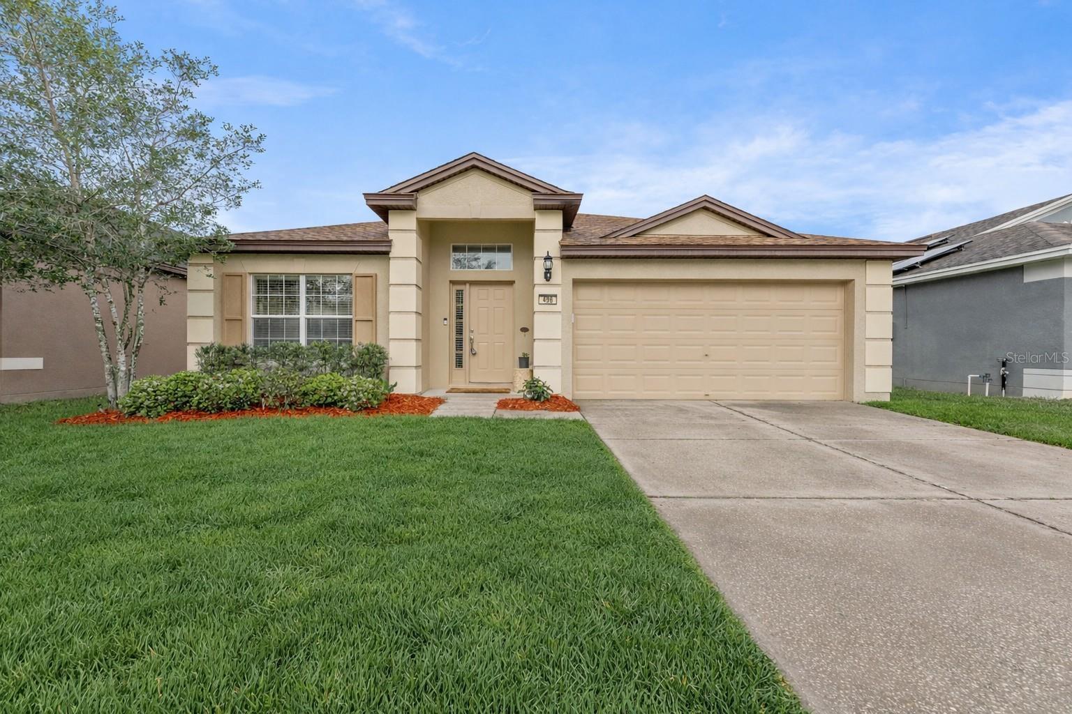 496 SEA HOLLY DR