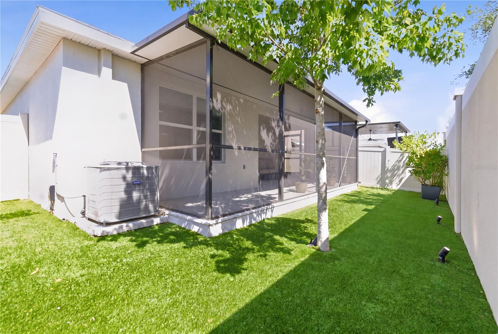 3256 SUNCOAST PLAINS DR