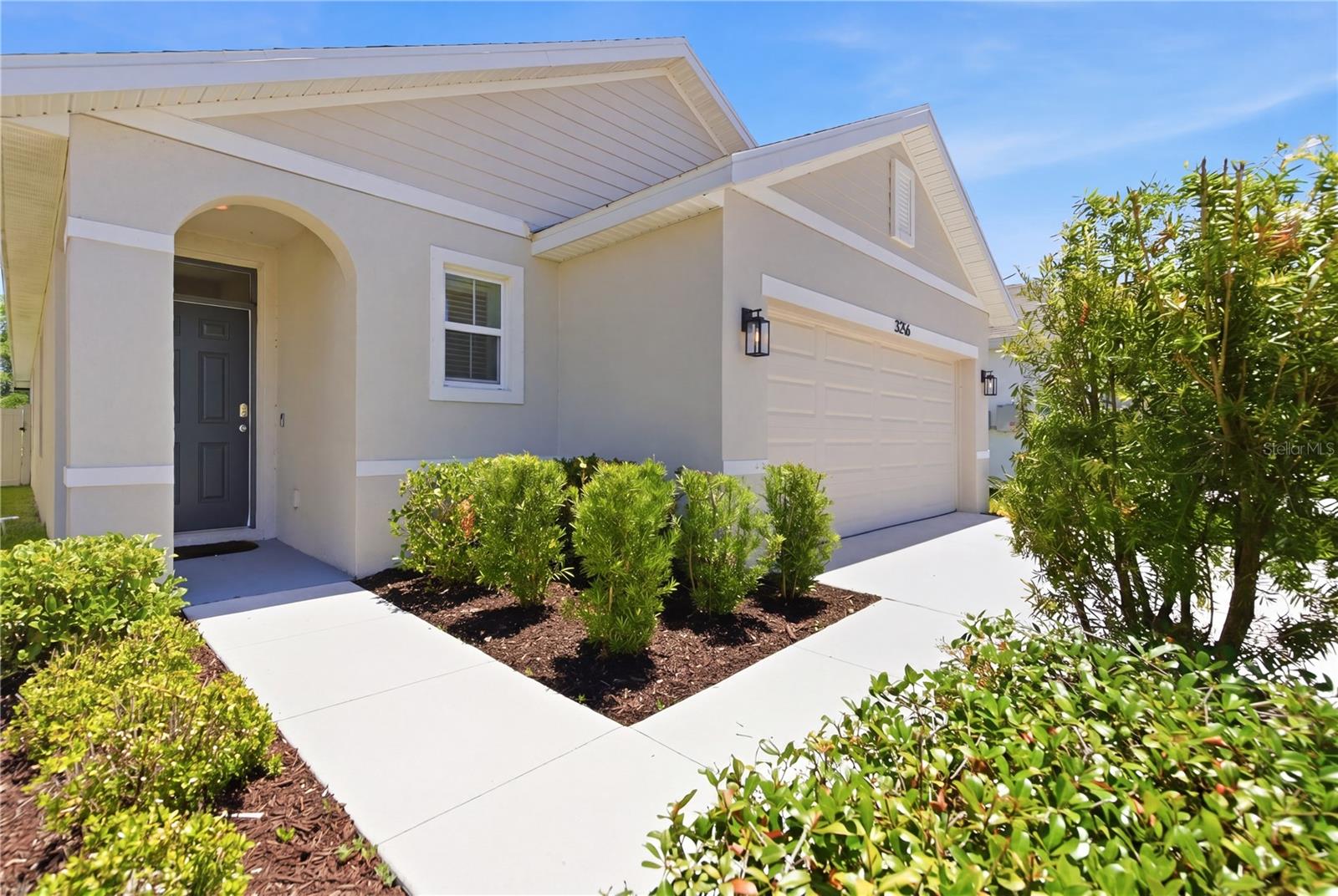 3256 SUNCOAST PLAINS DR