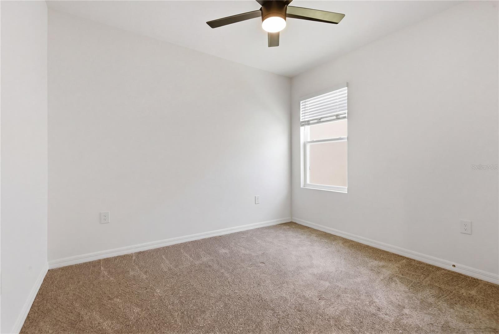 3256 SUNCOAST PLAINS DR