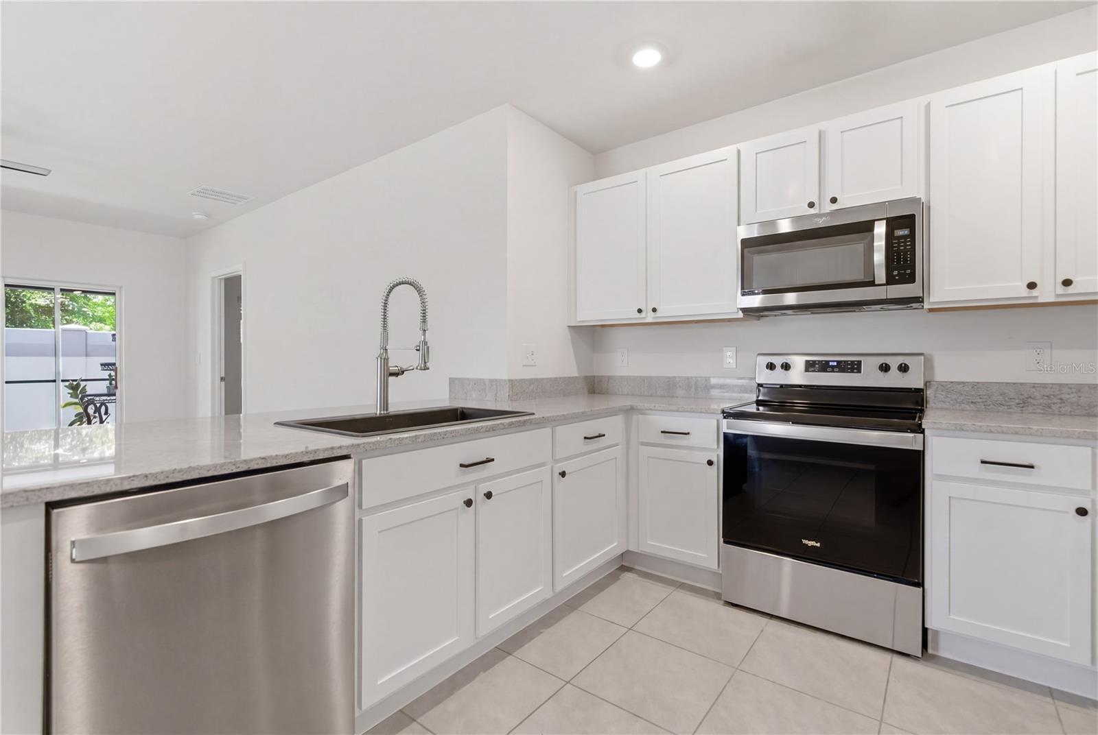 3256 SUNCOAST PLAINS DR