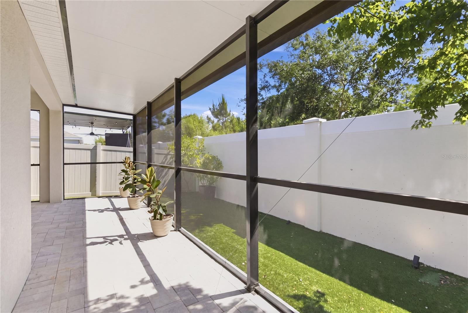 3256 SUNCOAST PLAINS DR