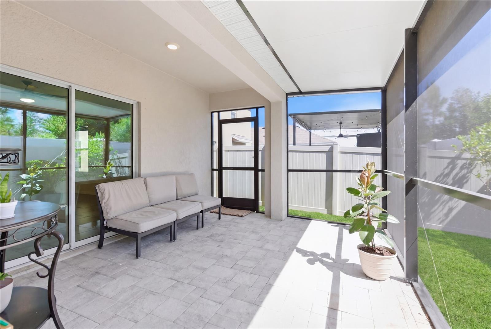 3256 SUNCOAST PLAINS DR