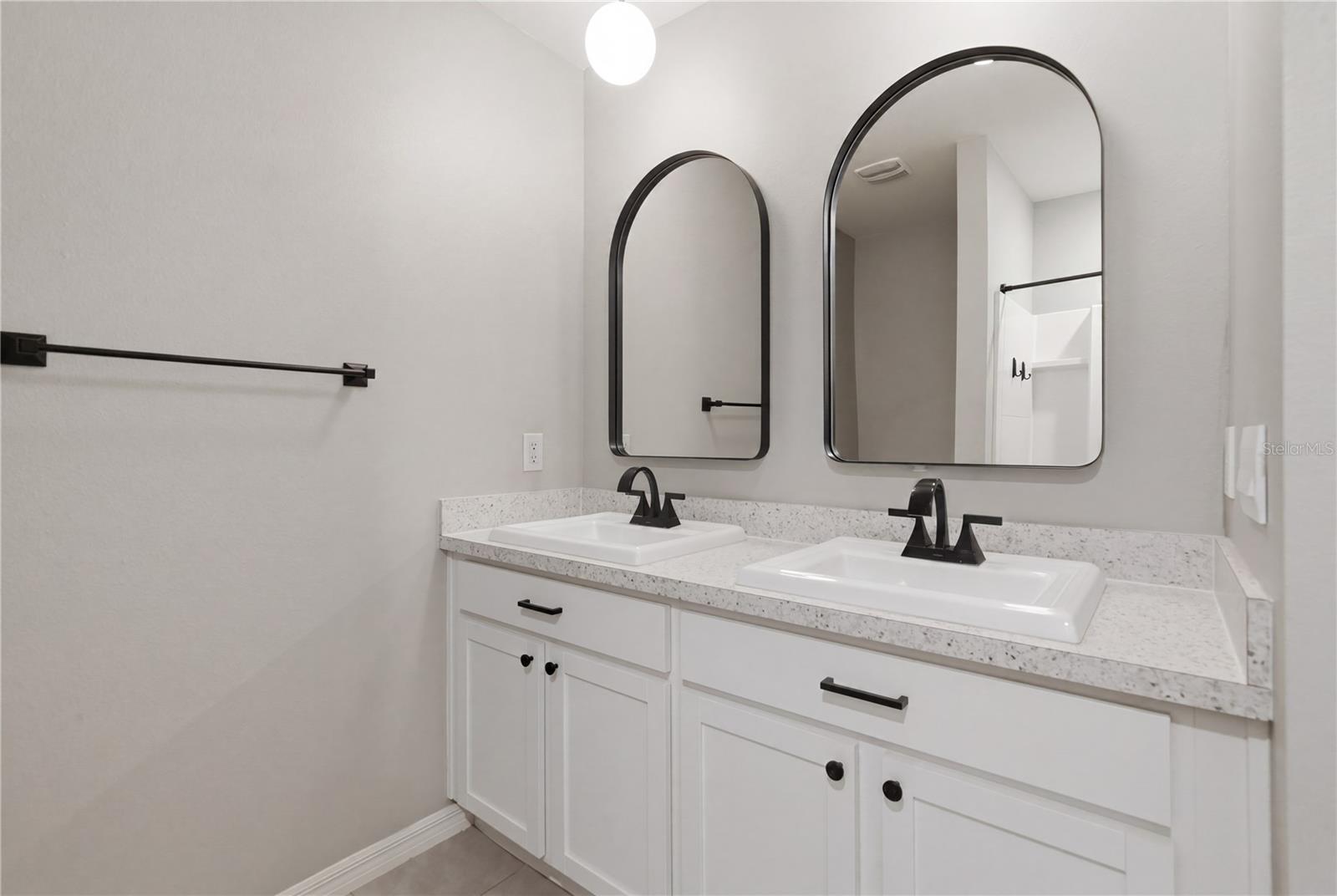 3256 SUNCOAST PLAINS DR
