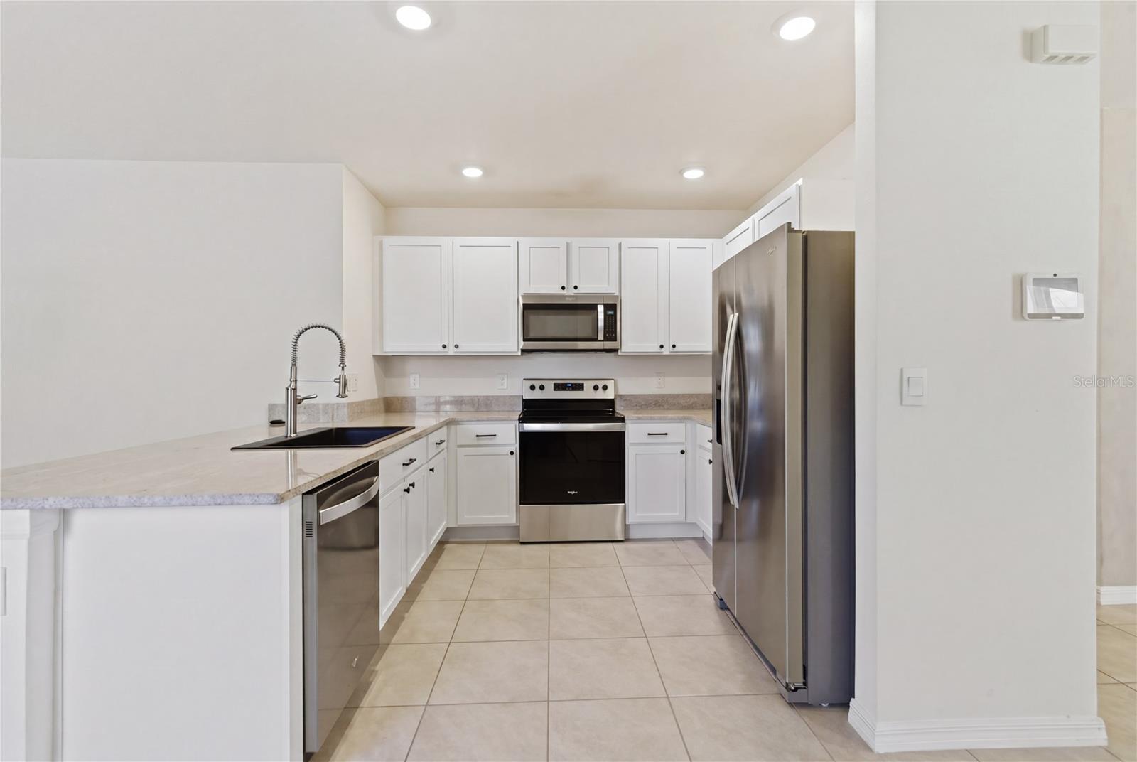 3256 SUNCOAST PLAINS DR