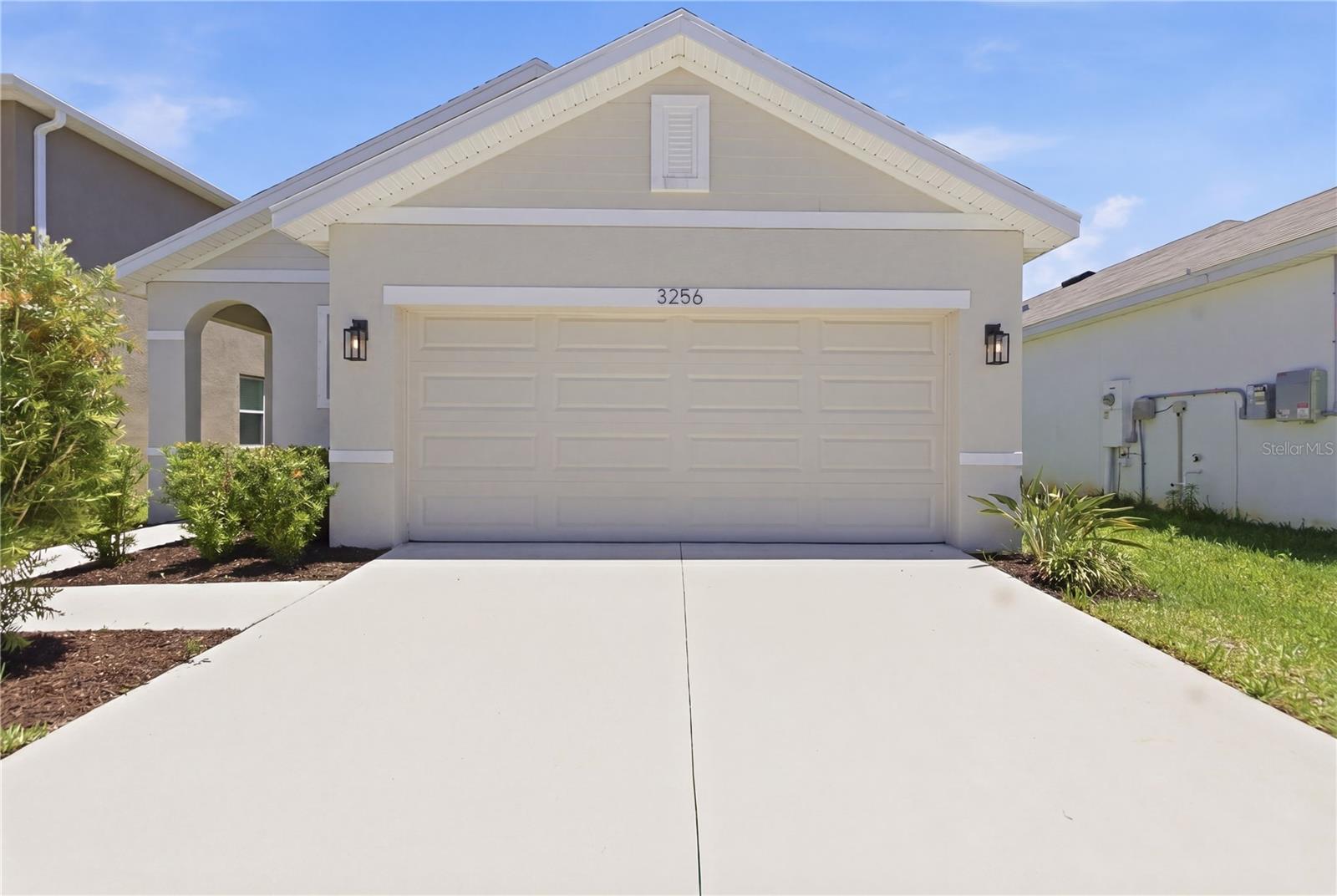 3256 SUNCOAST PLAINS DR