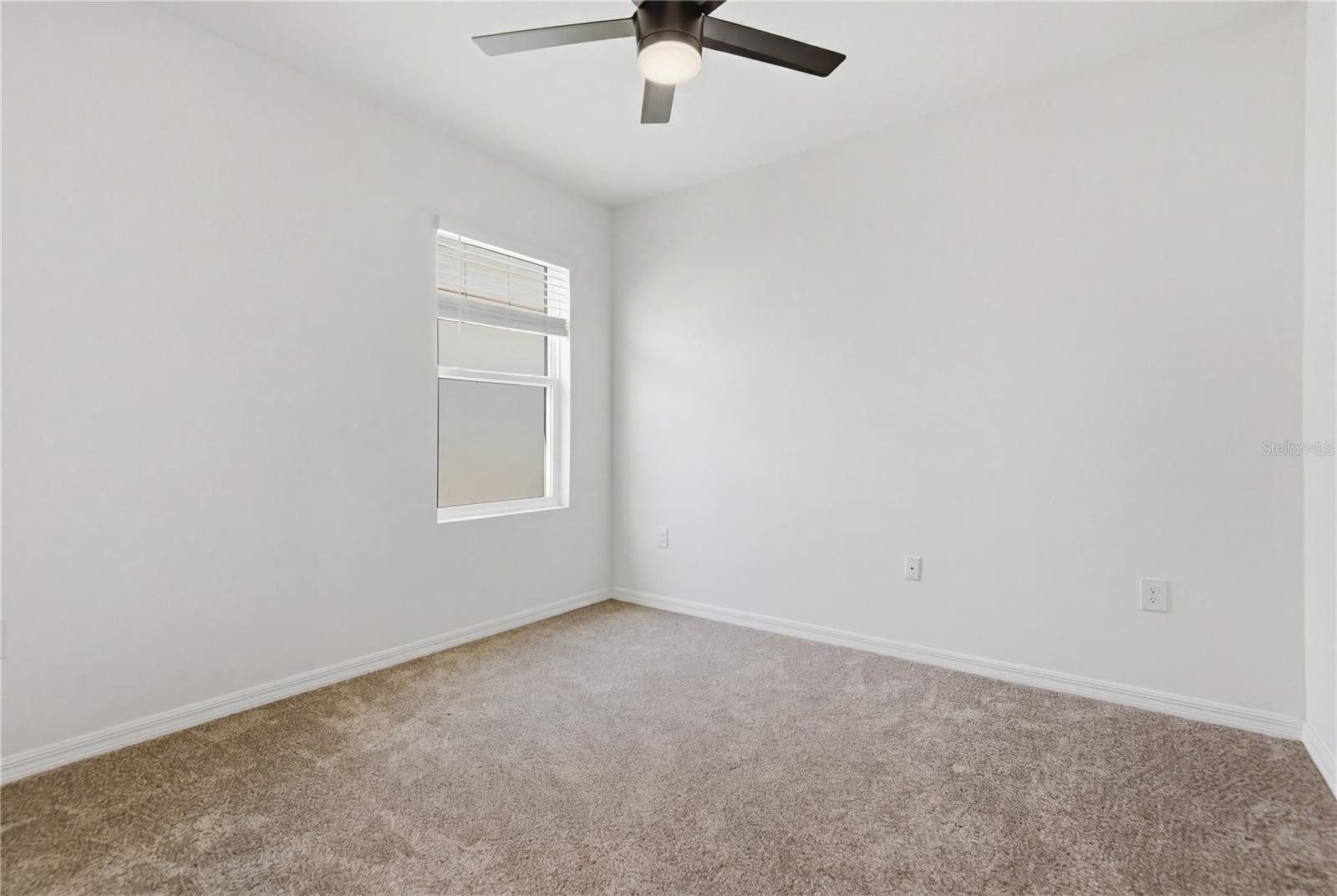 3256 SUNCOAST PLAINS DR