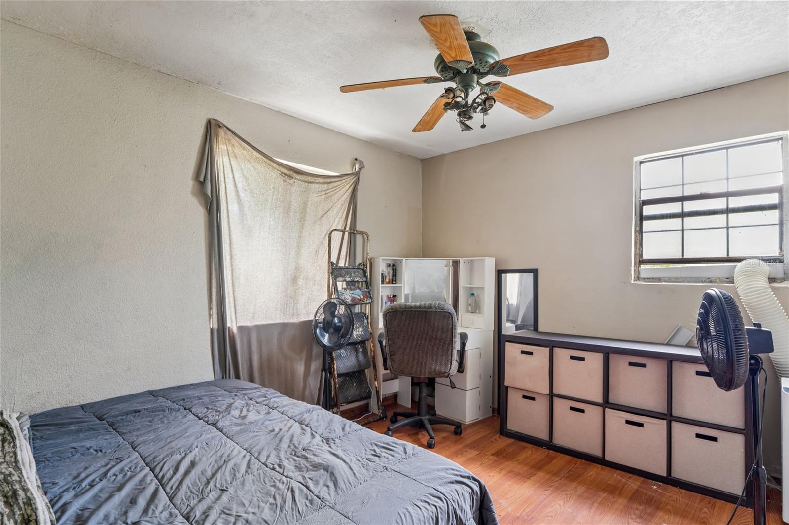 25141 KIBLER LN